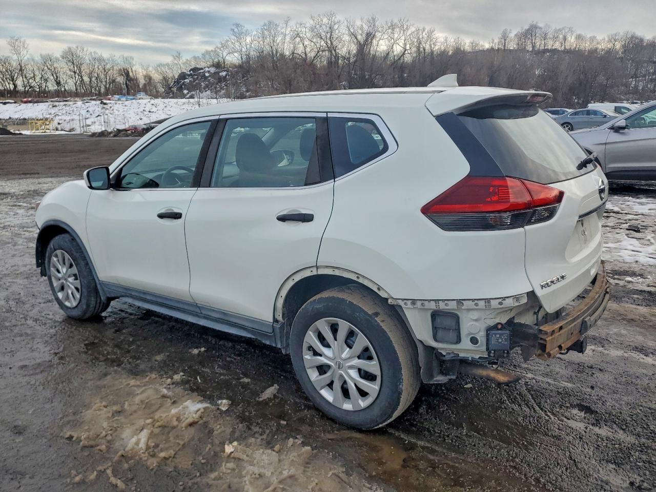 2018 NISSAN ROGUE S photo 4