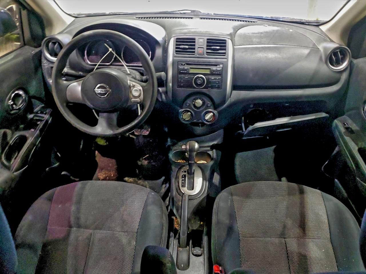 2014 NISSAN VERSA 1.6 SV photo 8