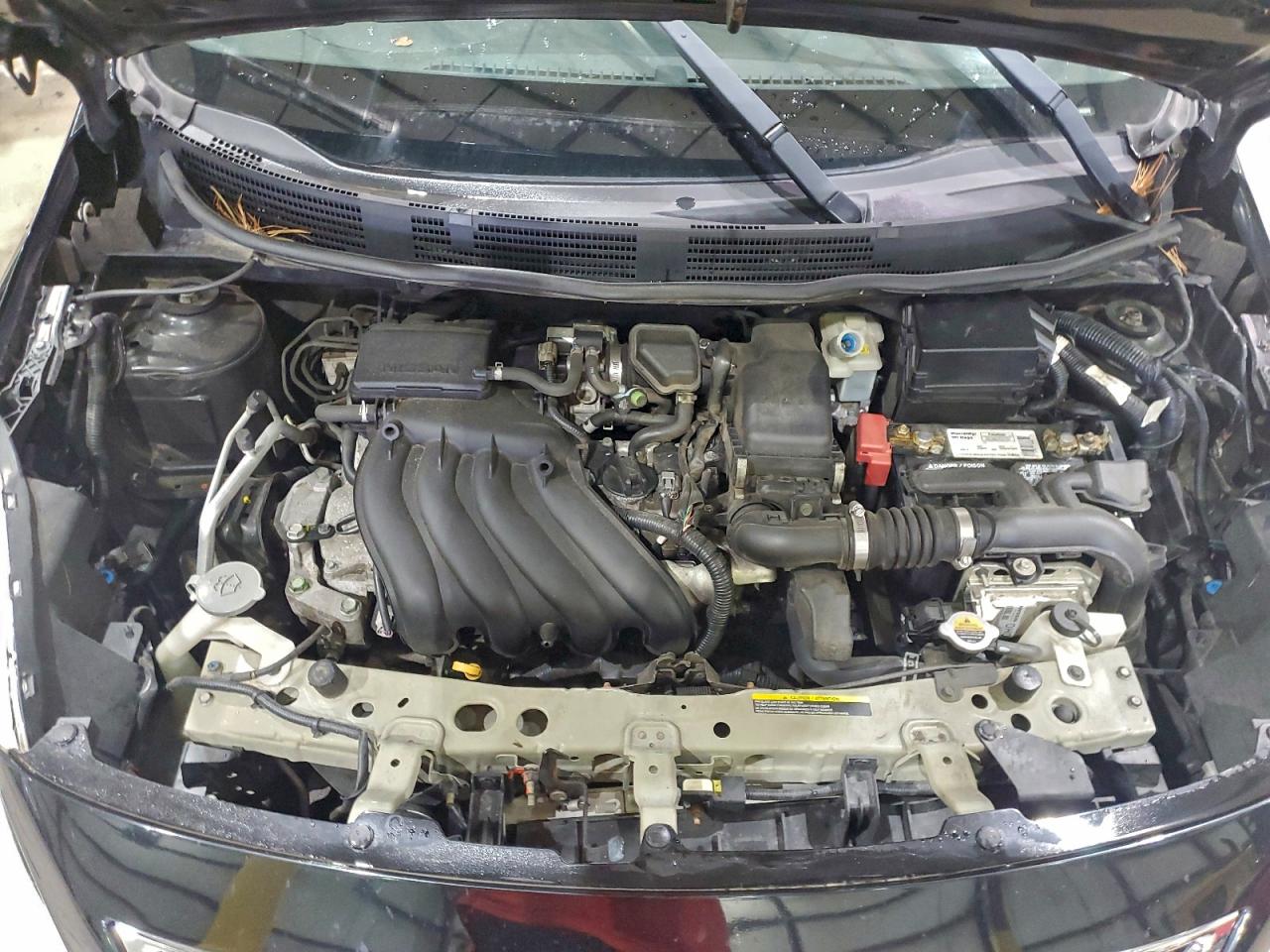 2014 NISSAN VERSA 1.6 SV photo 11