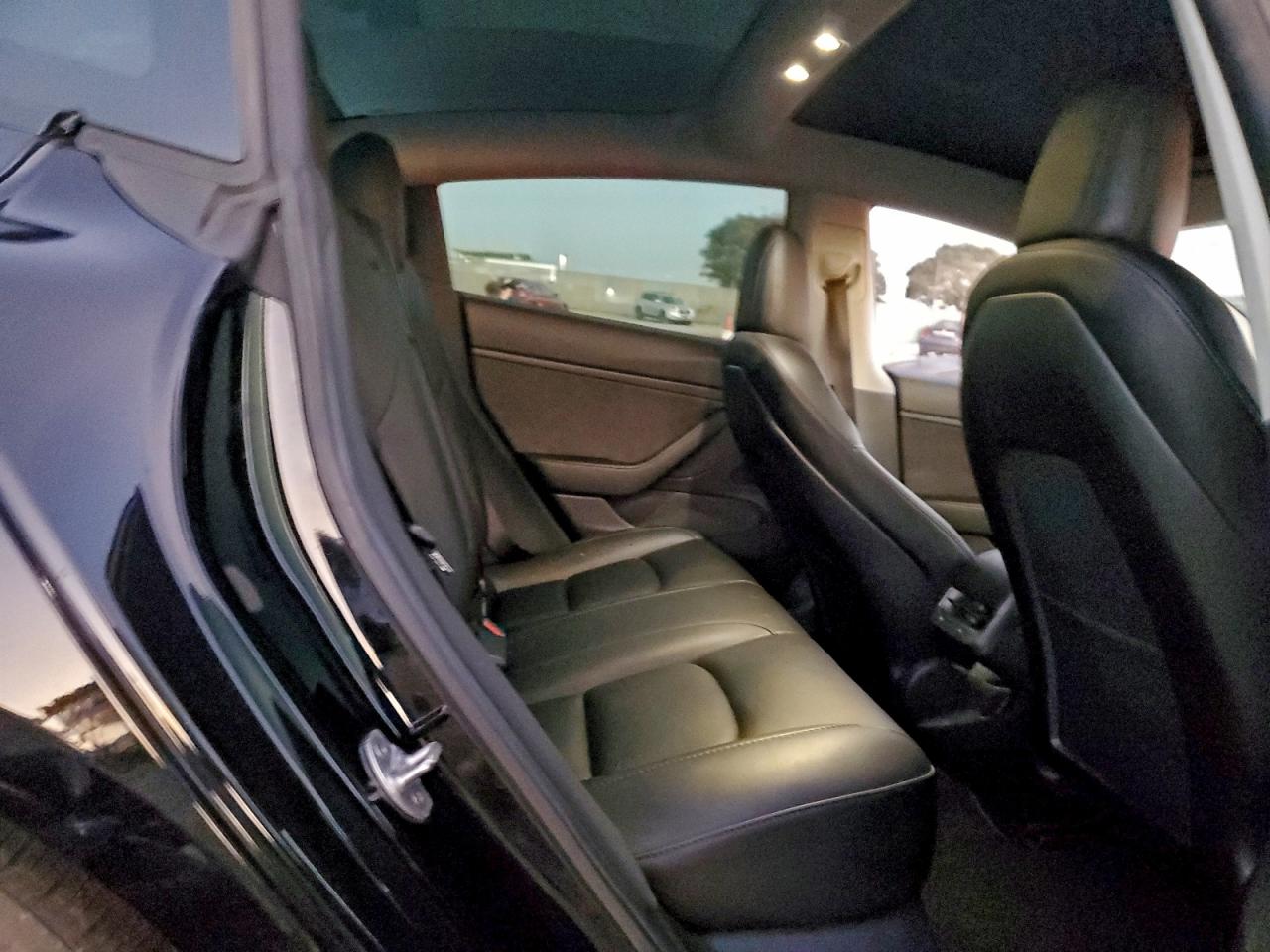 2019 TESLA MODEL 3 photo 28