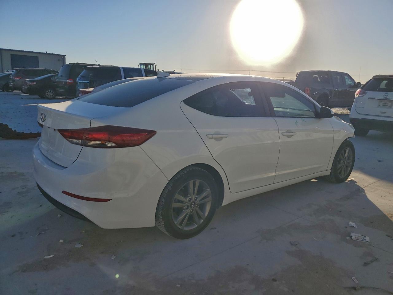 2018 HYUNDAI ELANTRA SEL photo 5