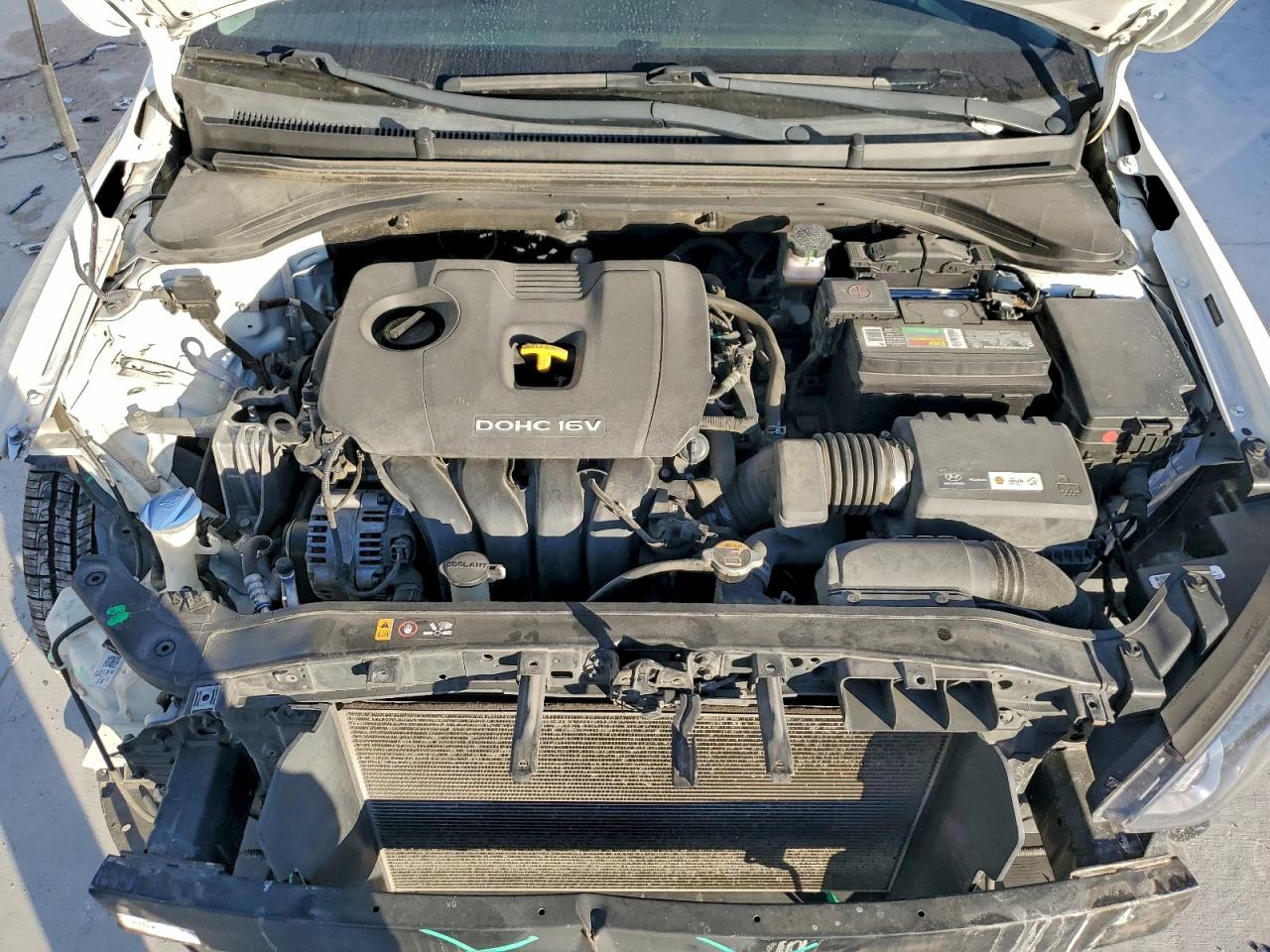 2018 HYUNDAI ELANTRA SEL photo 21