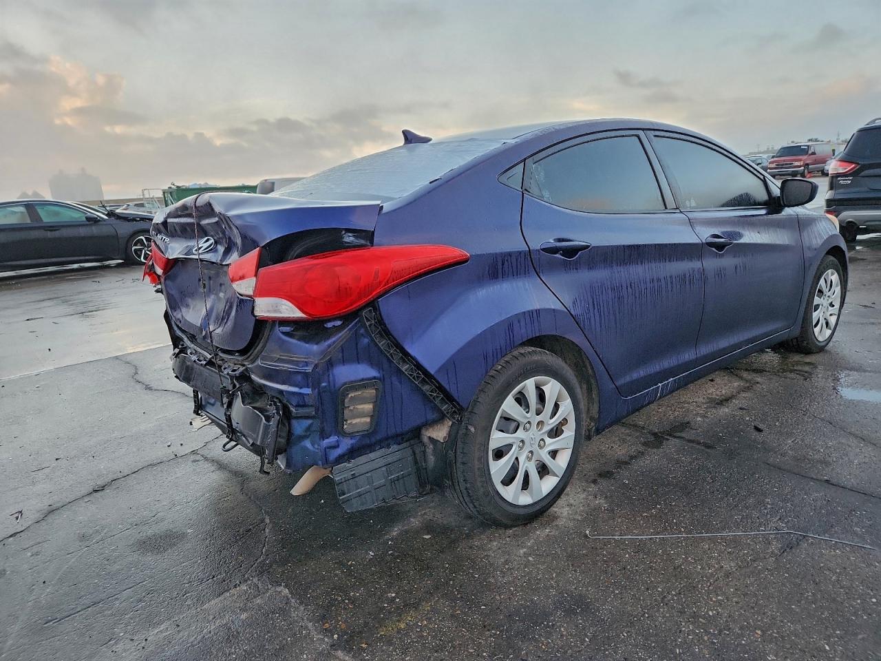 2013 HYUNDAI ELANTRA GLS photo 5