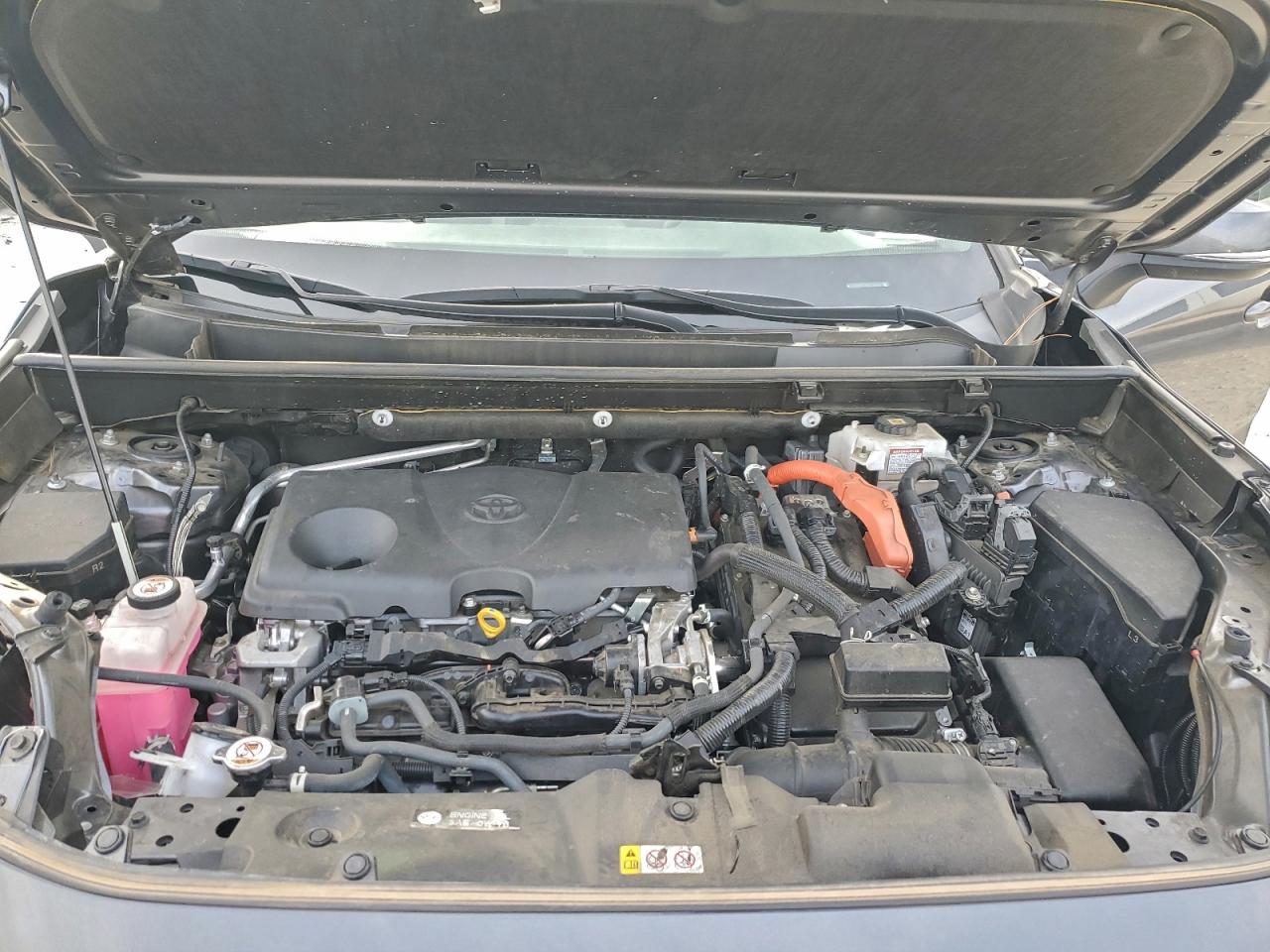 2021 TOYOTA RAV4 XLE photo 11