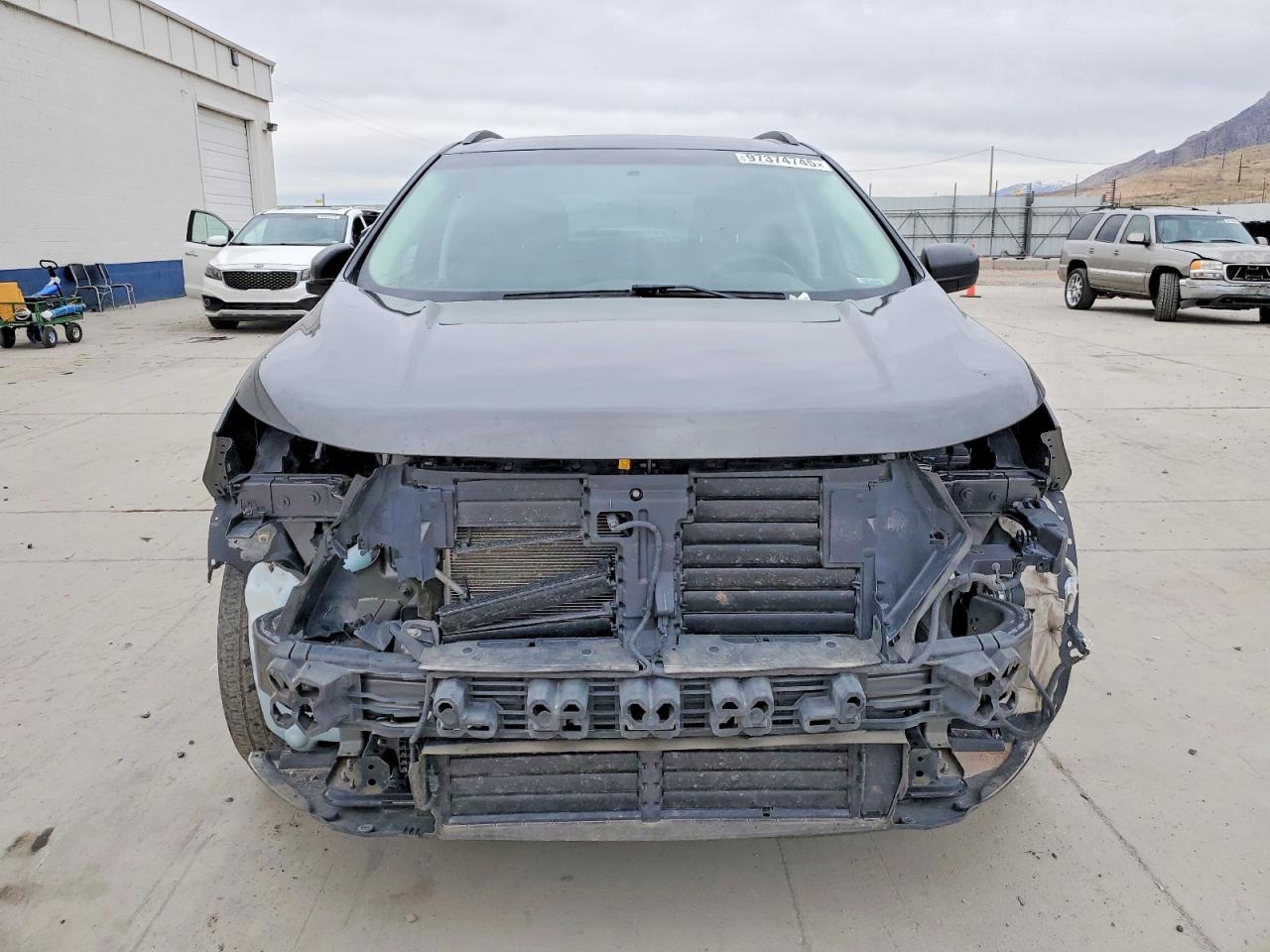 2018 FORD EDGE SE photo 5
