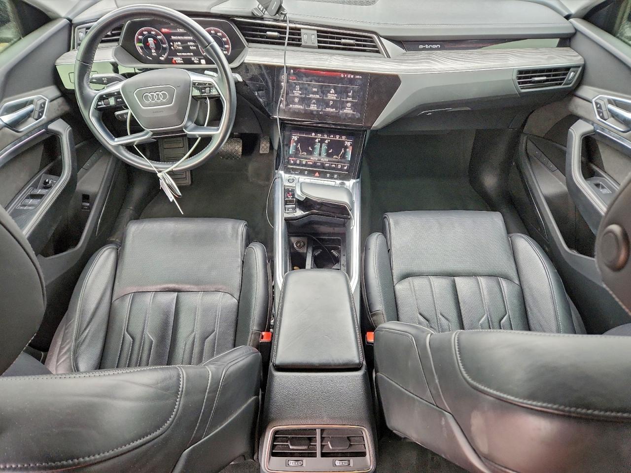 2021 AUDI E-TRON SPORTBACK PRESTIGE photo 8
