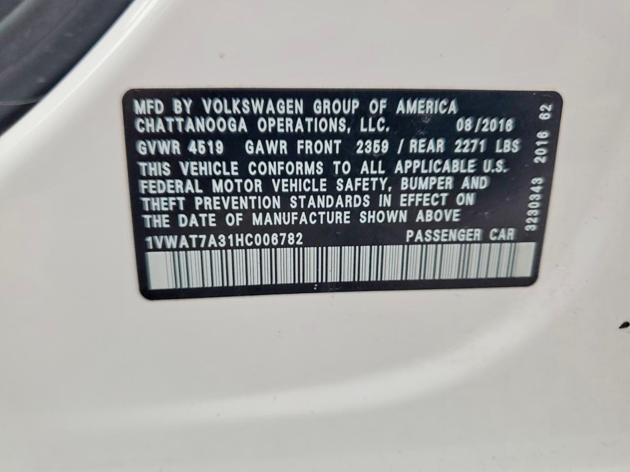 2017 VOLKSWAGEN PASSAT S photo 12