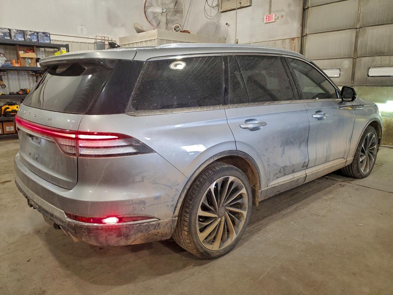 2023 LINCOLN AVIATOR RESERVE photo 5