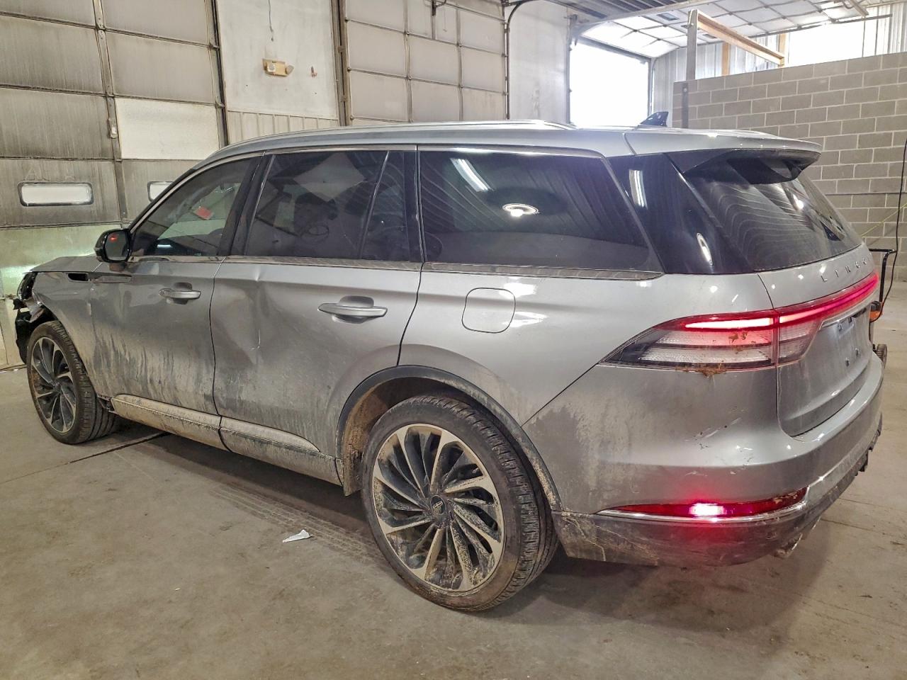 2023 LINCOLN AVIATOR RESERVE photo 3
