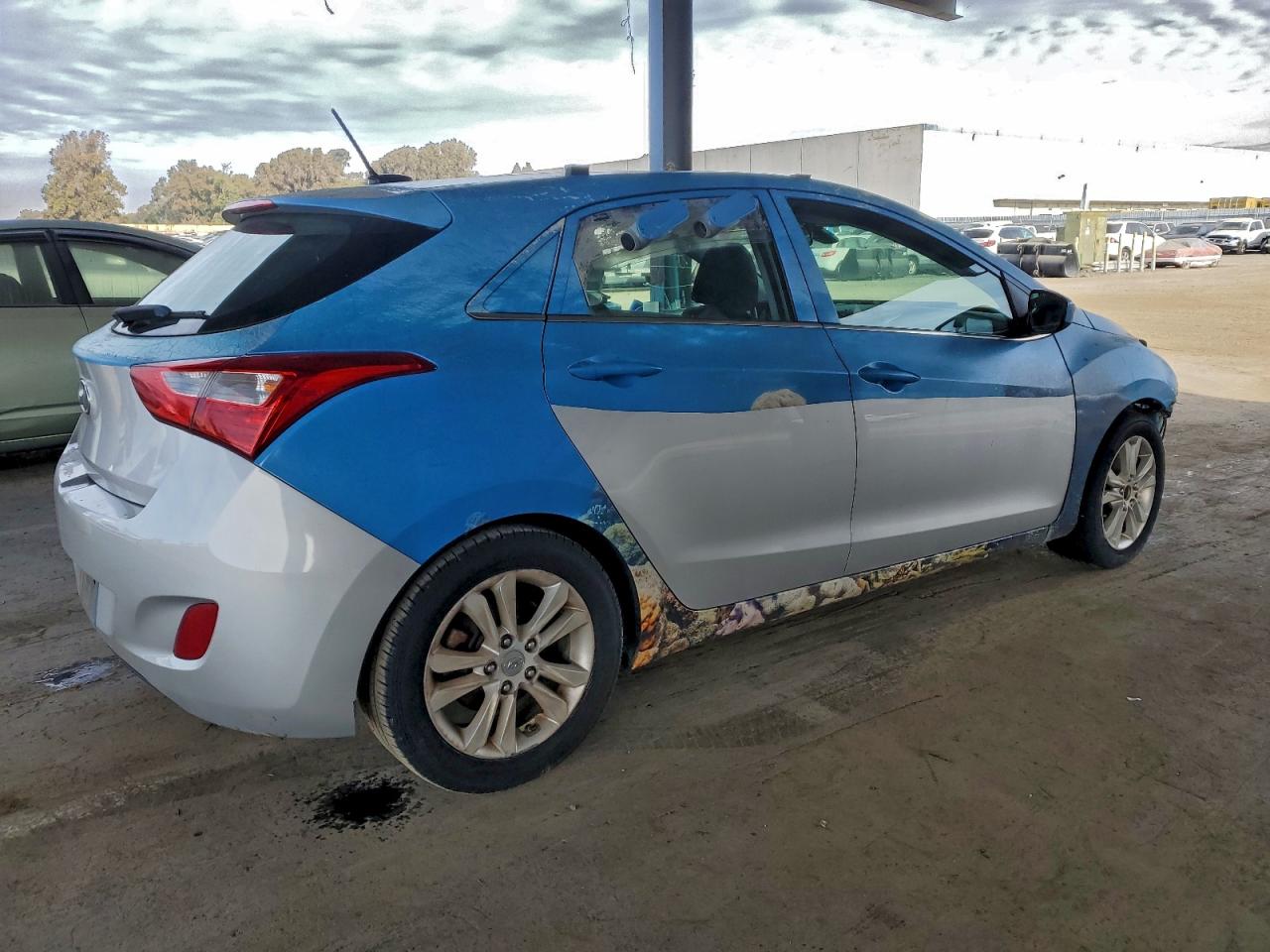 2016 HYUNDAI ELANTRA GT photo 3