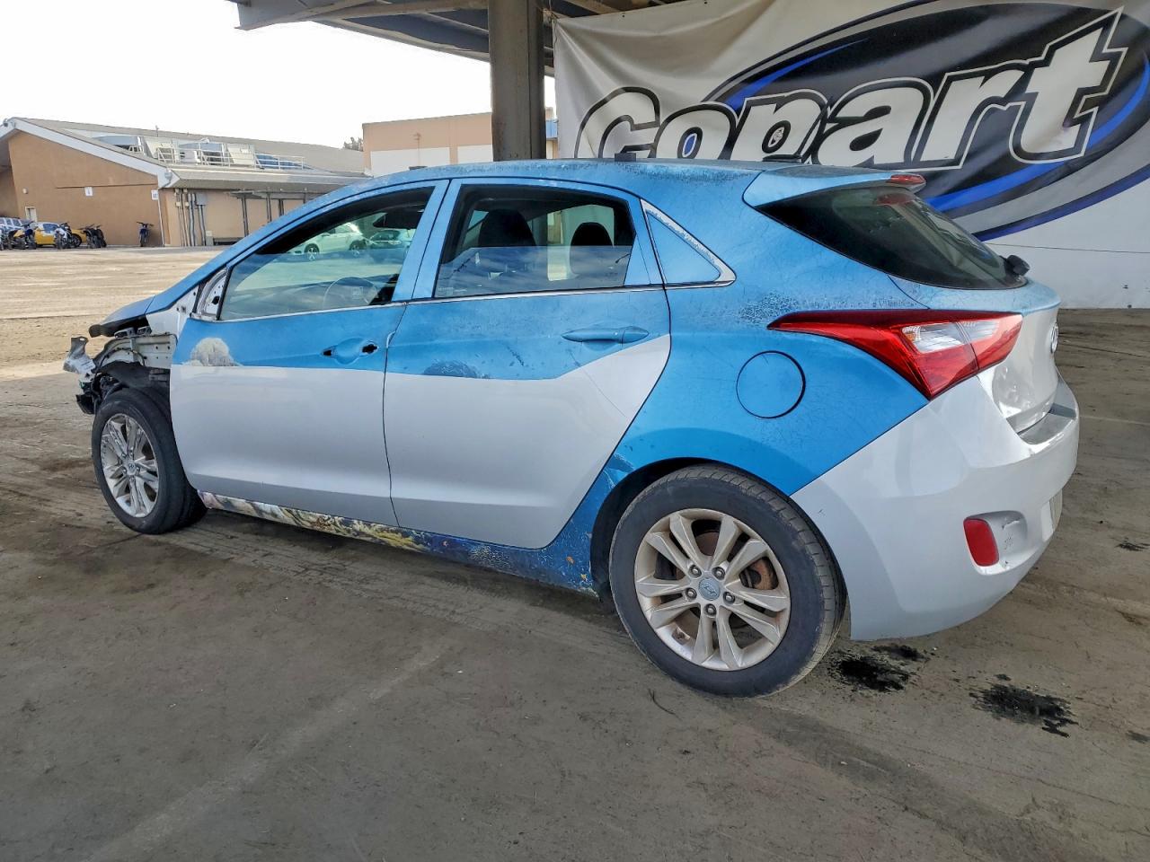 2016 HYUNDAI ELANTRA GT photo 2