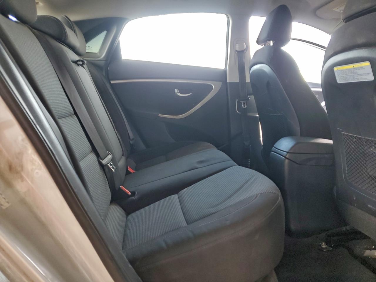 2016 HYUNDAI ELANTRA GT photo 10