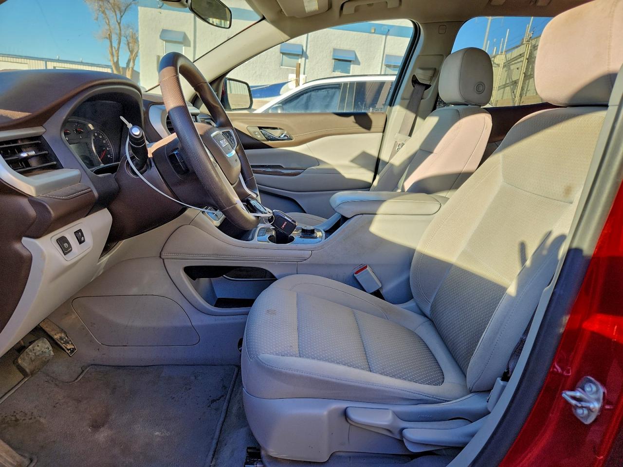 2023 GMC ACADIA SLE photo 13
