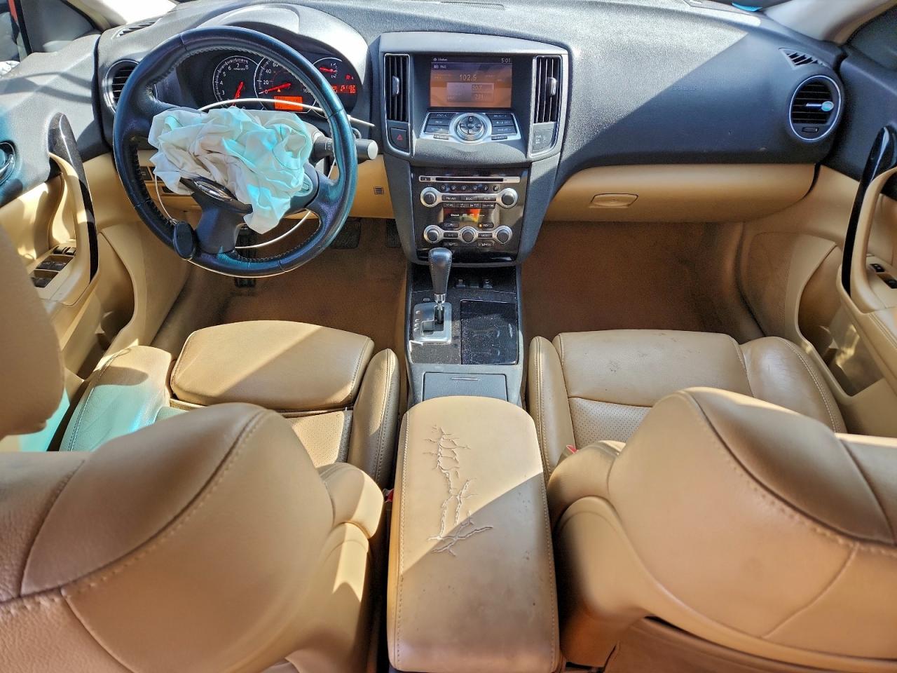 2010 NISSAN MAXIMA S photo 15