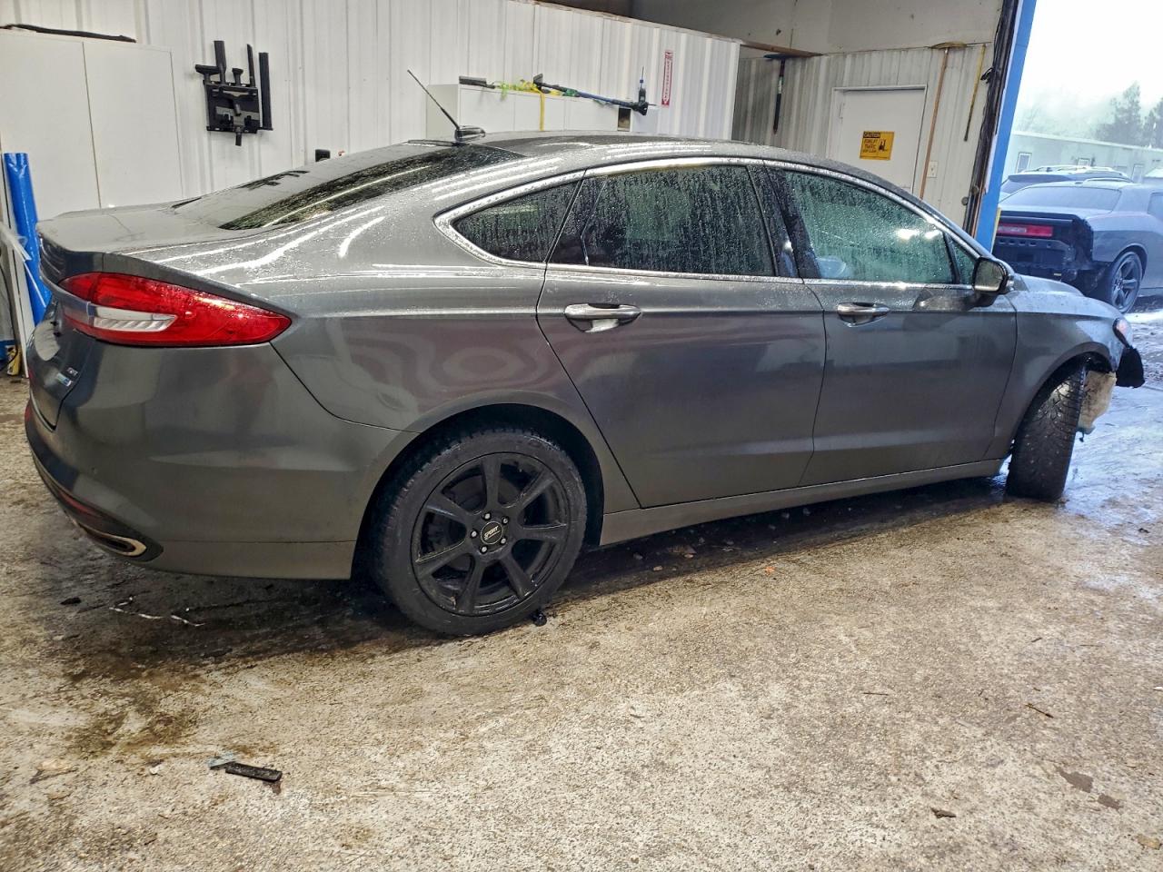 2017 FORD FUSION SE photo 5