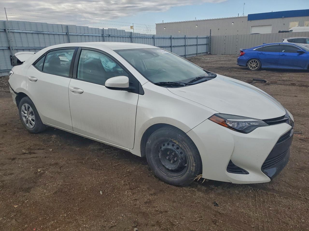 2017 TOYOTA COROLLA LE ECO photo 4