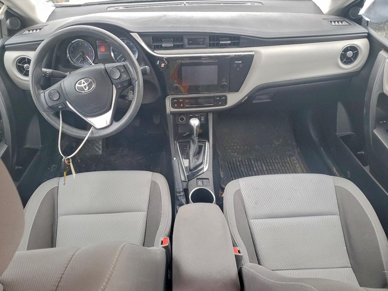 2017 TOYOTA COROLLA LE ECO photo 8