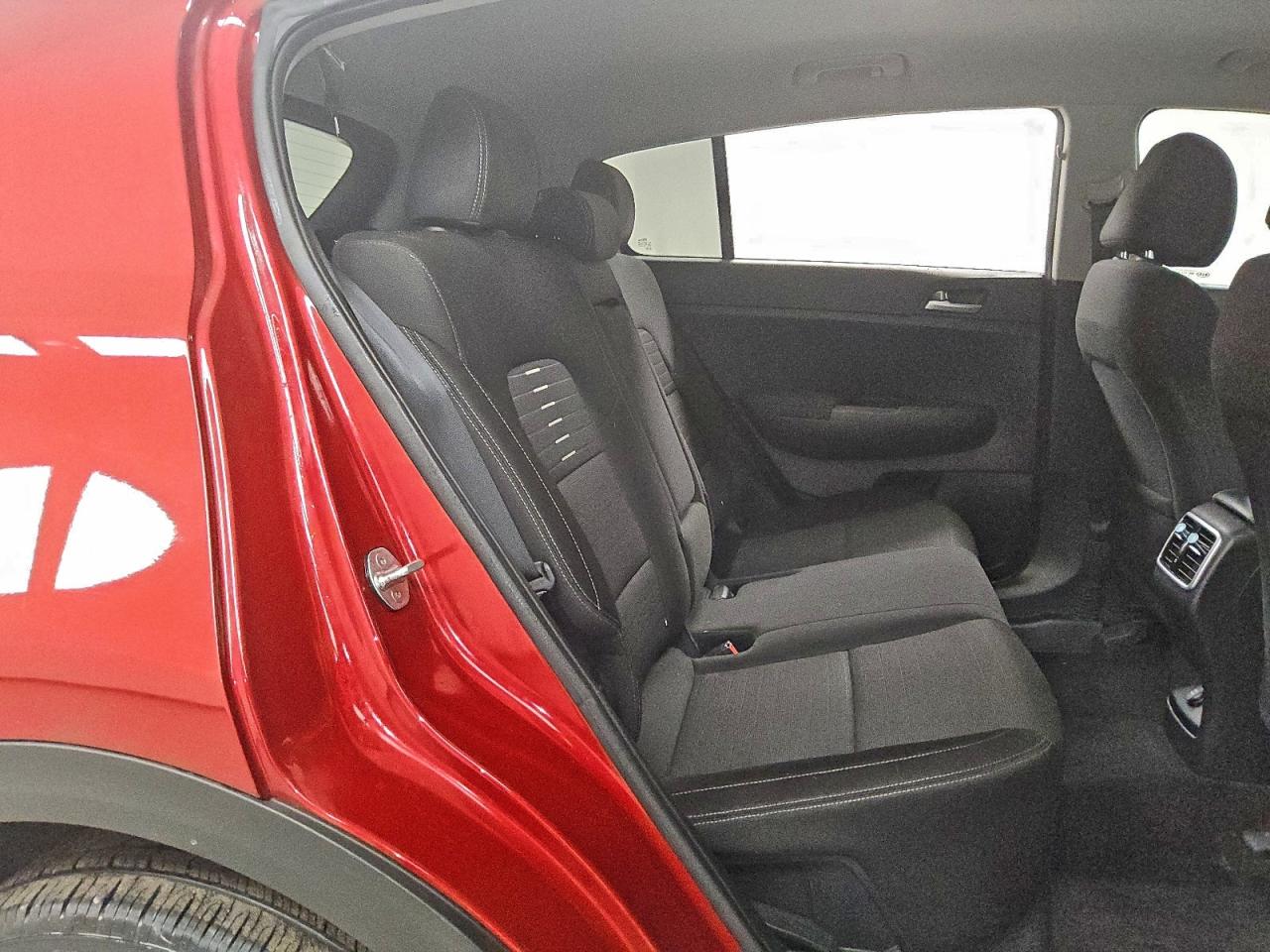 2021 KIA SPORTAGE LX photo 21