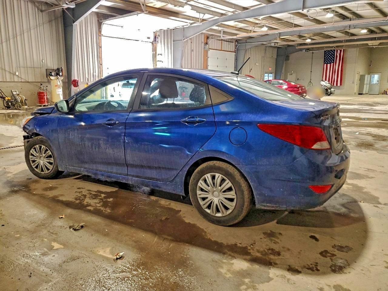 2017 HYUNDAI ACCENT SE photo 4