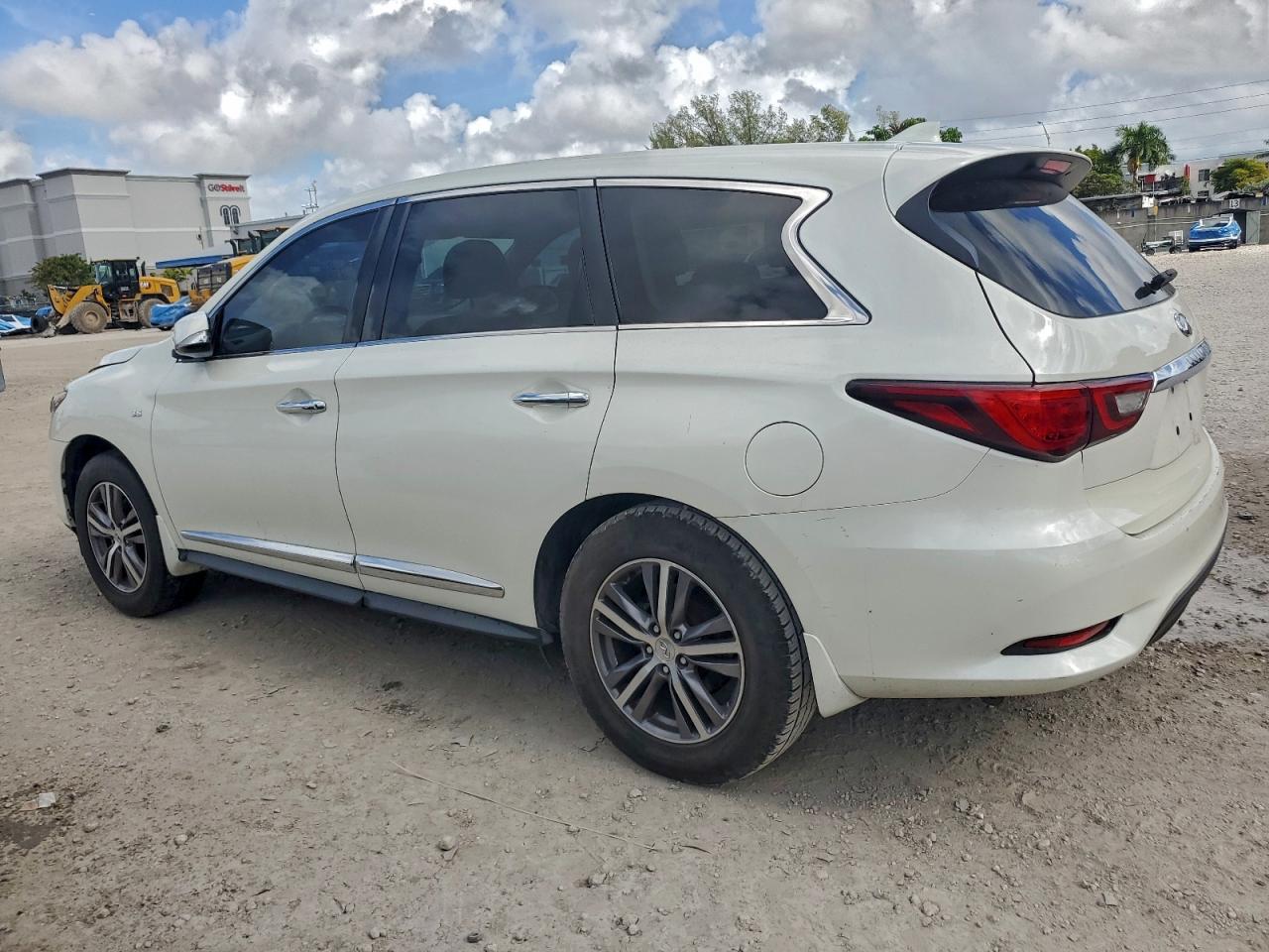 2020 INFINITI QX60 LUXE photo 4