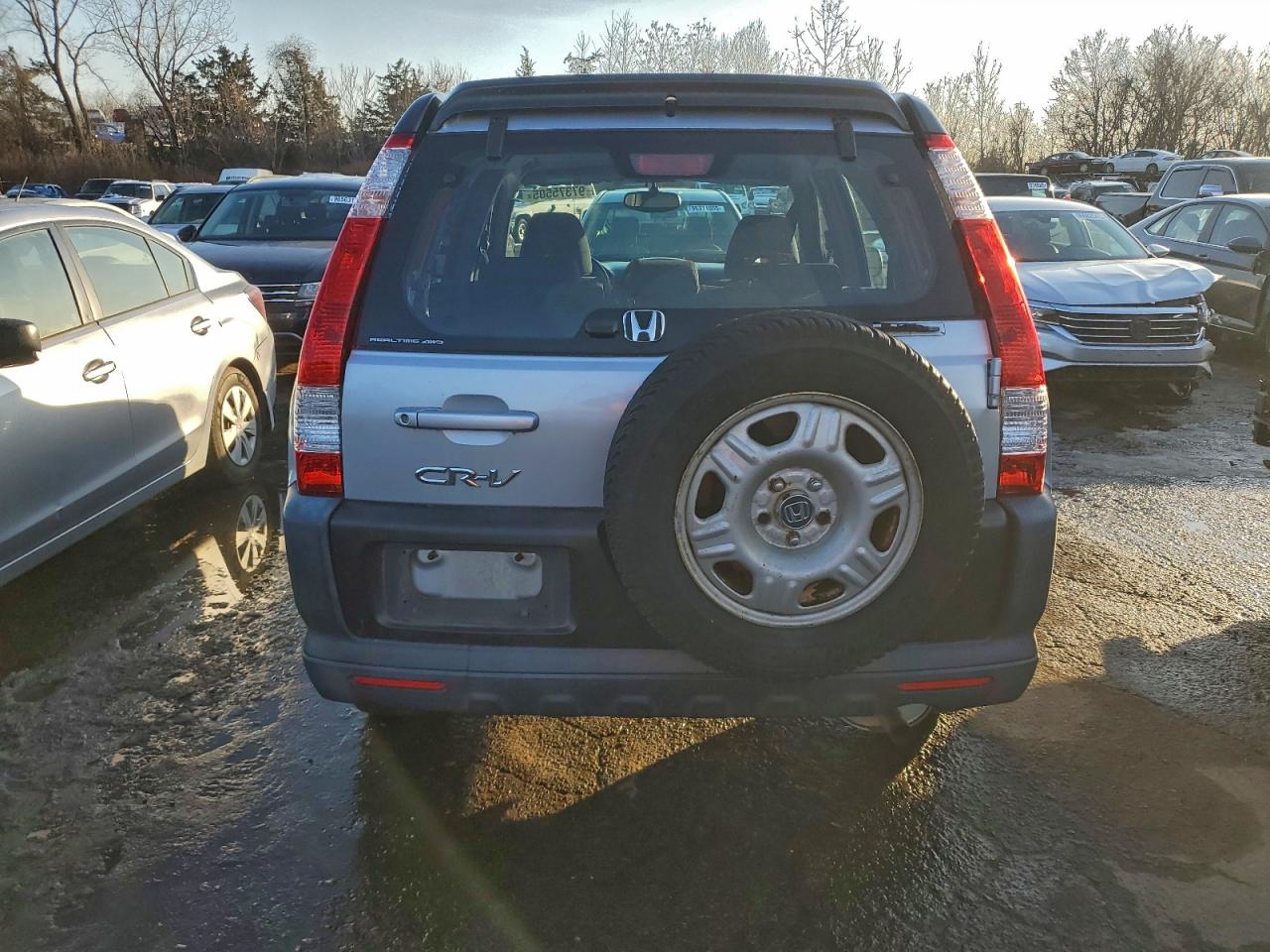 2005 HONDA CR-V LX photo 6
