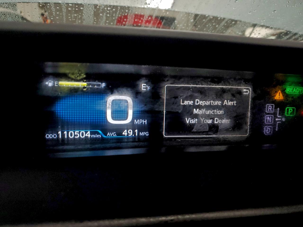 2016 TOYOTA PRIUS photo 9