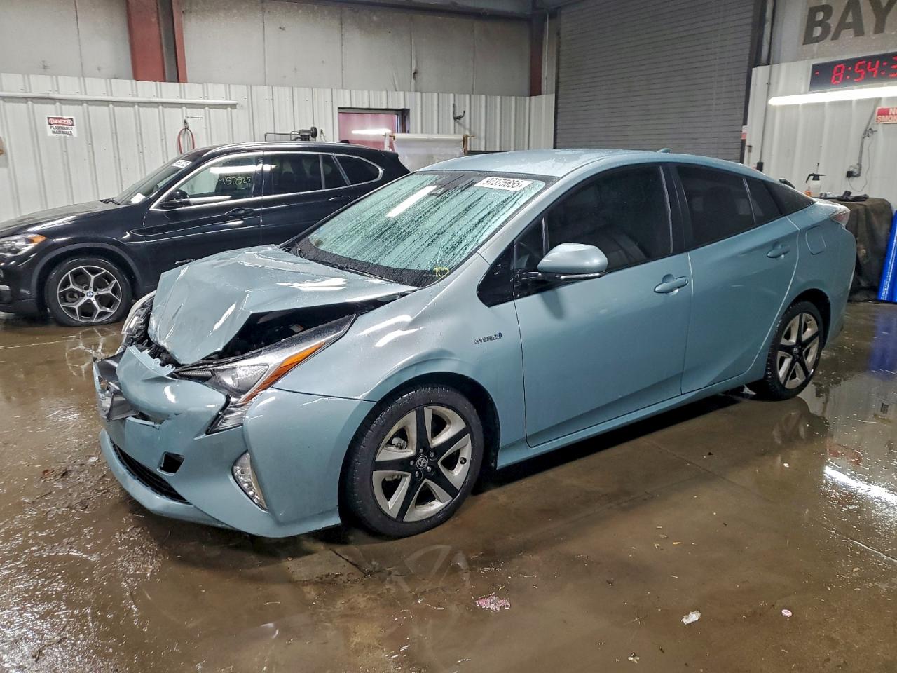 2016 TOYOTA PRIUS