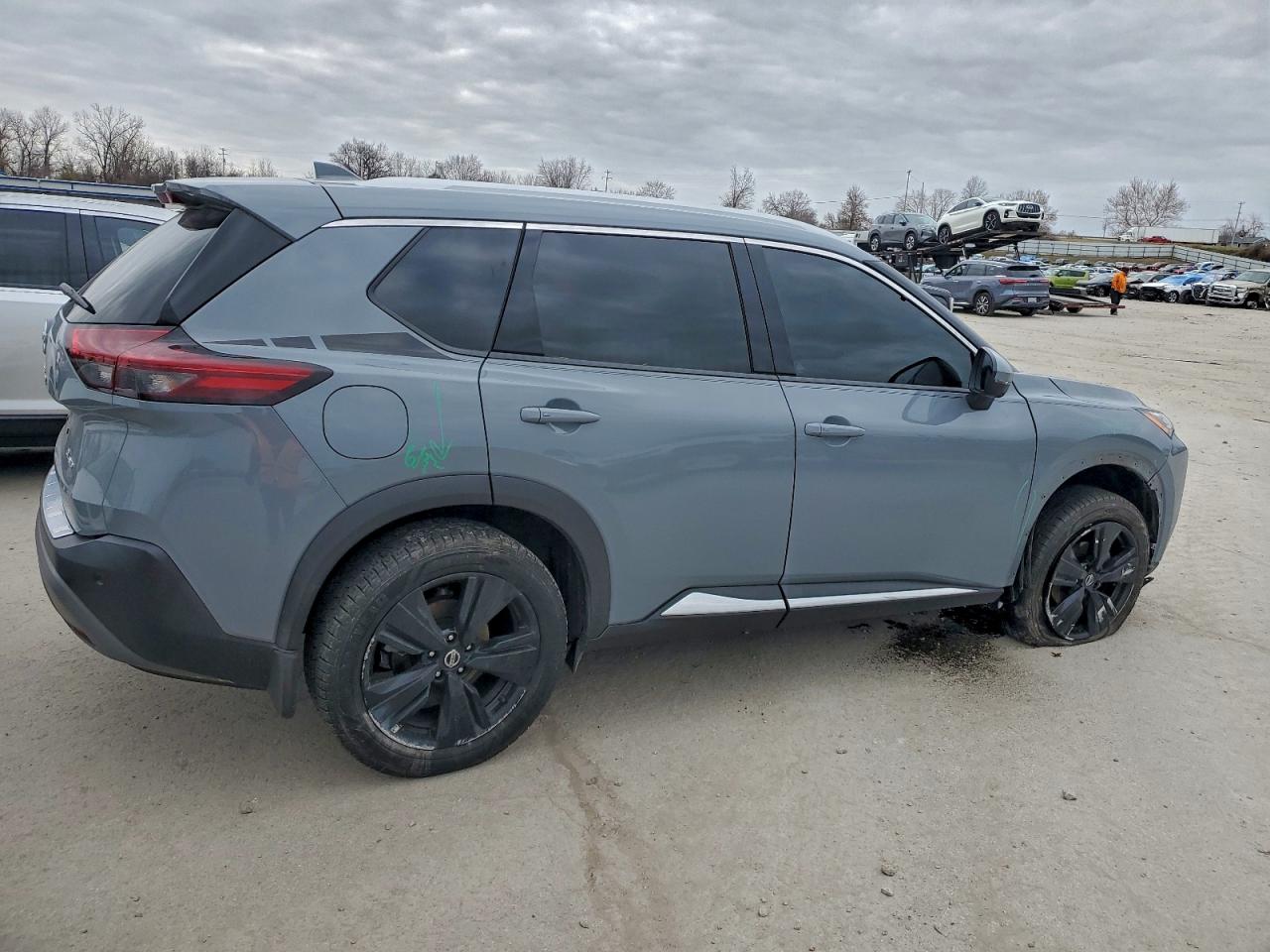 2021 NISSAN ROGUE SL photo 3