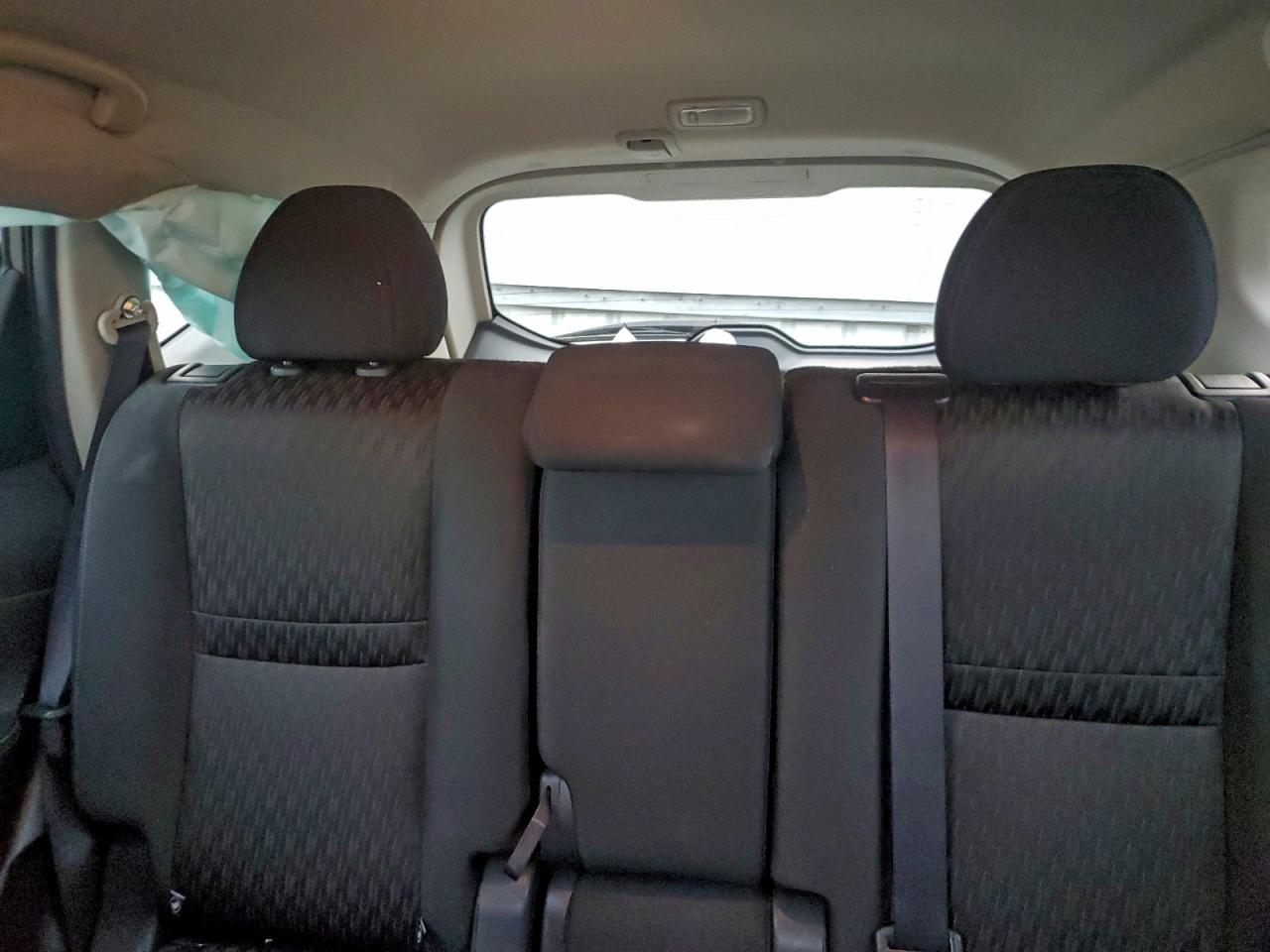 2019 NISSAN ROGUE S photo 10