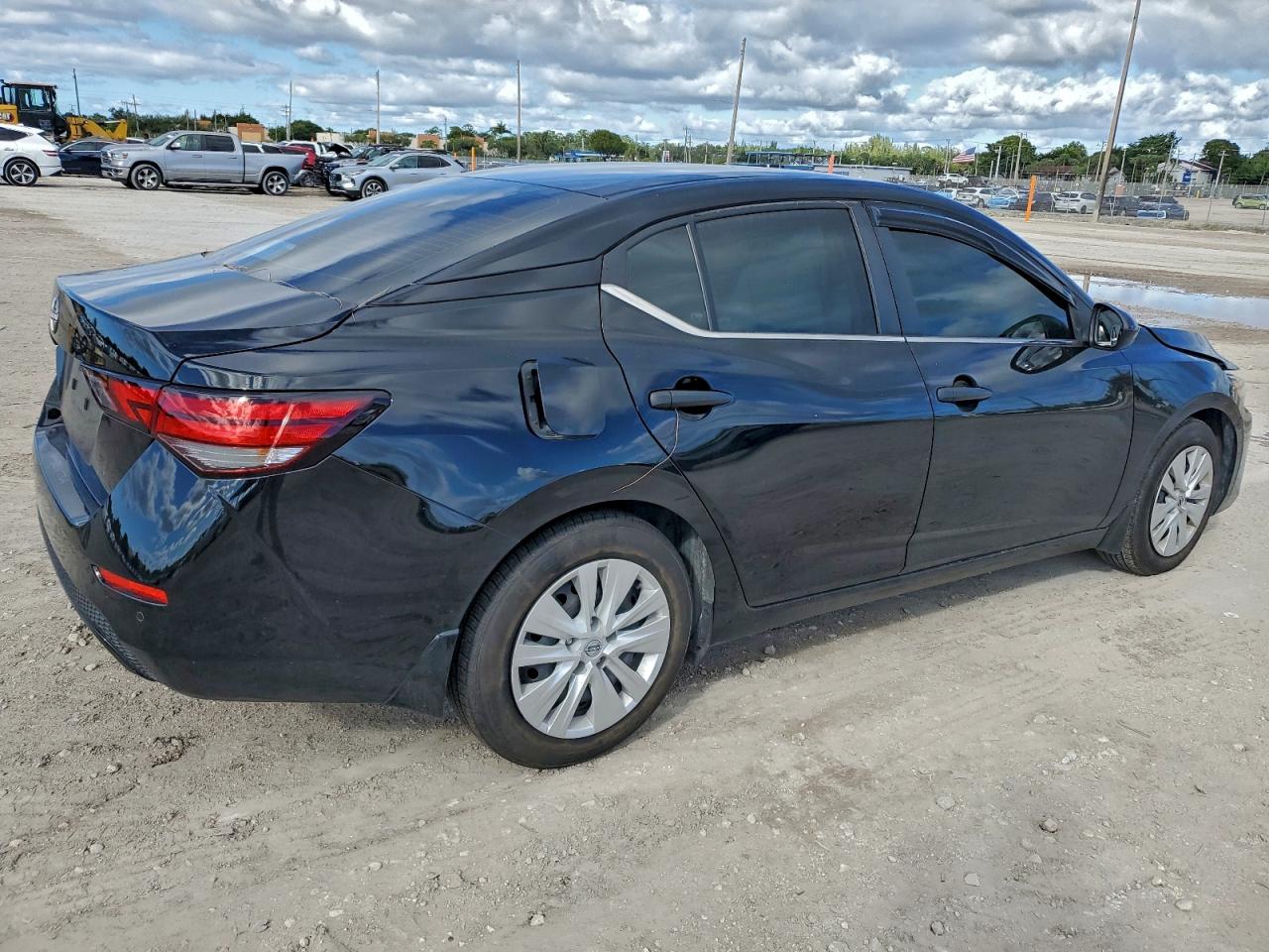 2024 NISSAN SENTRA S photo 5