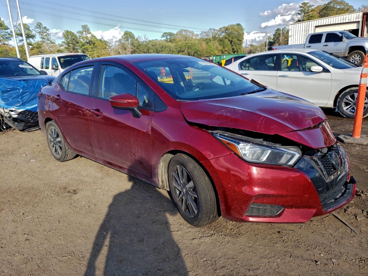 2021 NISSAN VERSA SV photo 4