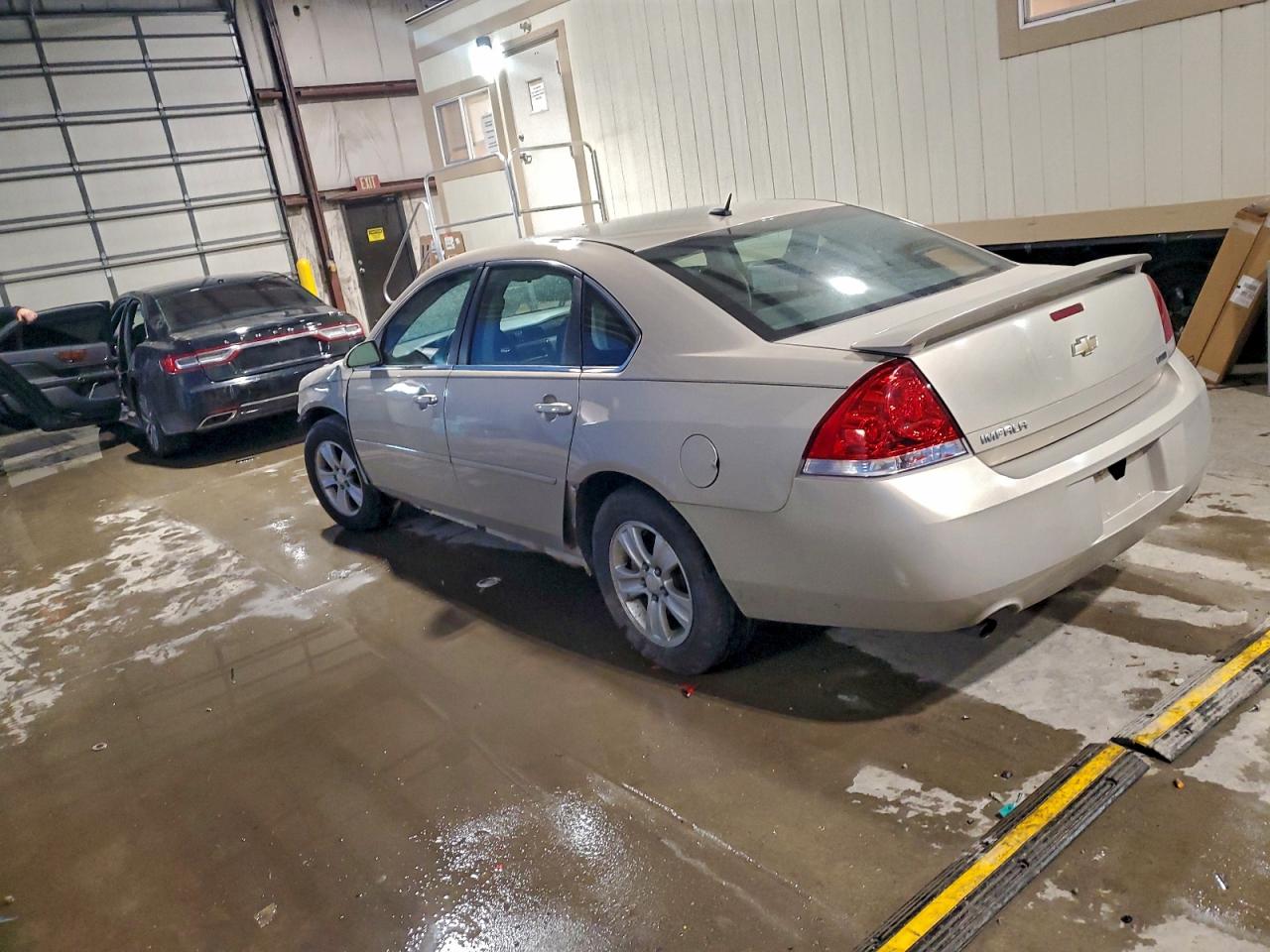 2012 CHEVROLET IMPALA LS photo 5