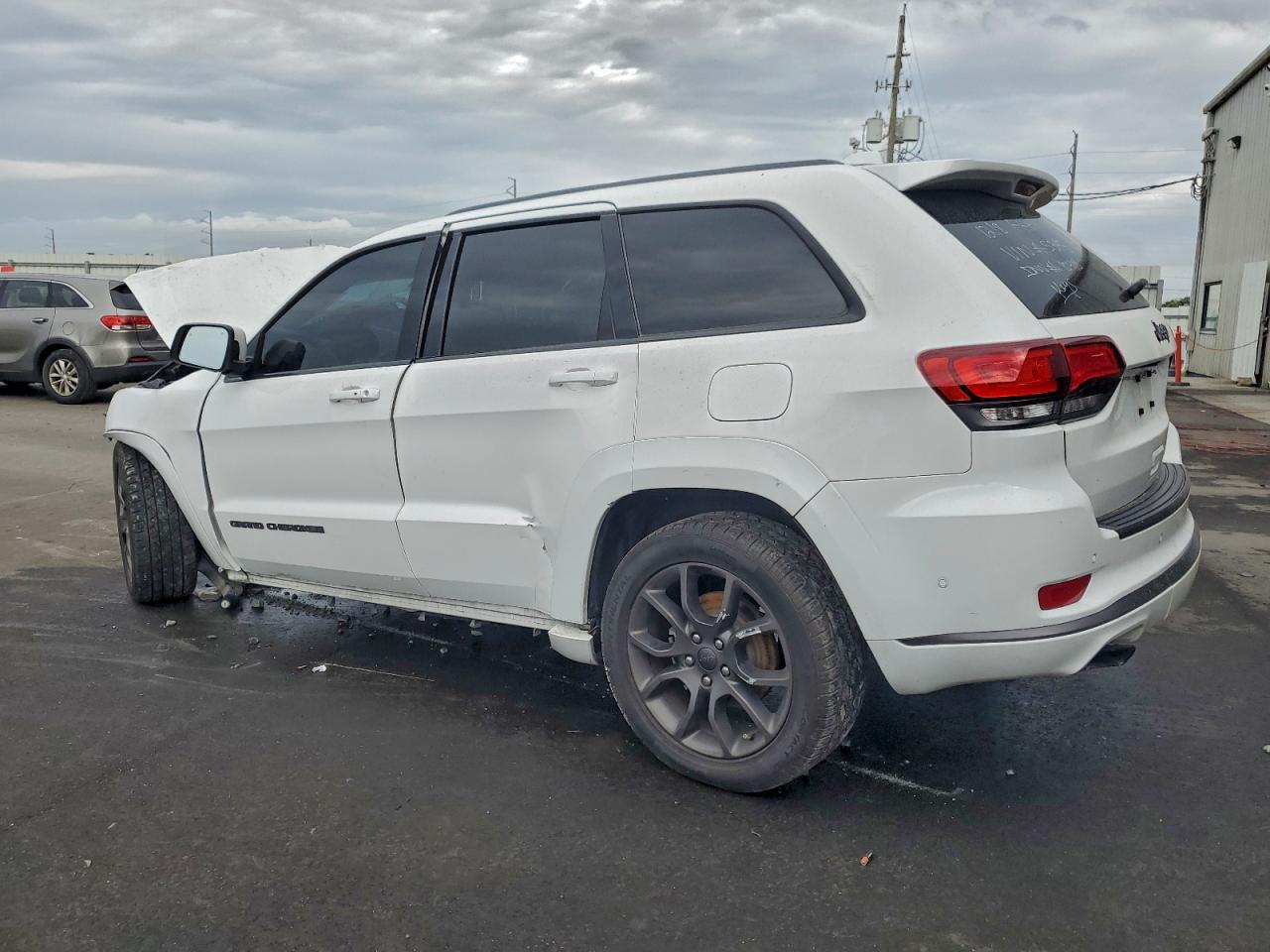 2020 JEEP GRAND CHEROKEE OVERLAND photo 5