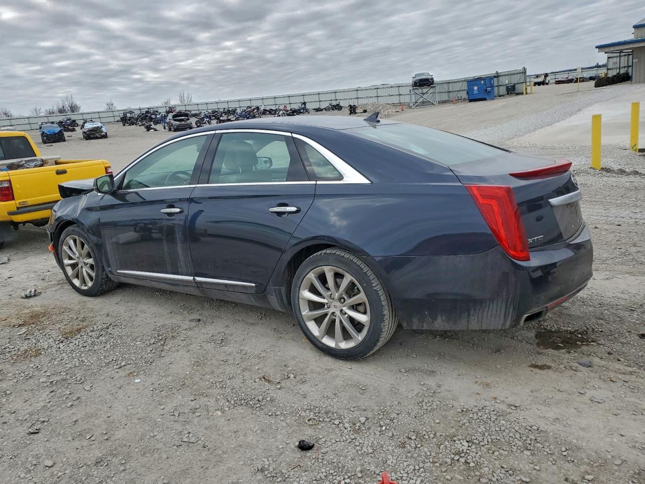 2013 CADILLAC XTS LUXURY COLLECTION photo 4