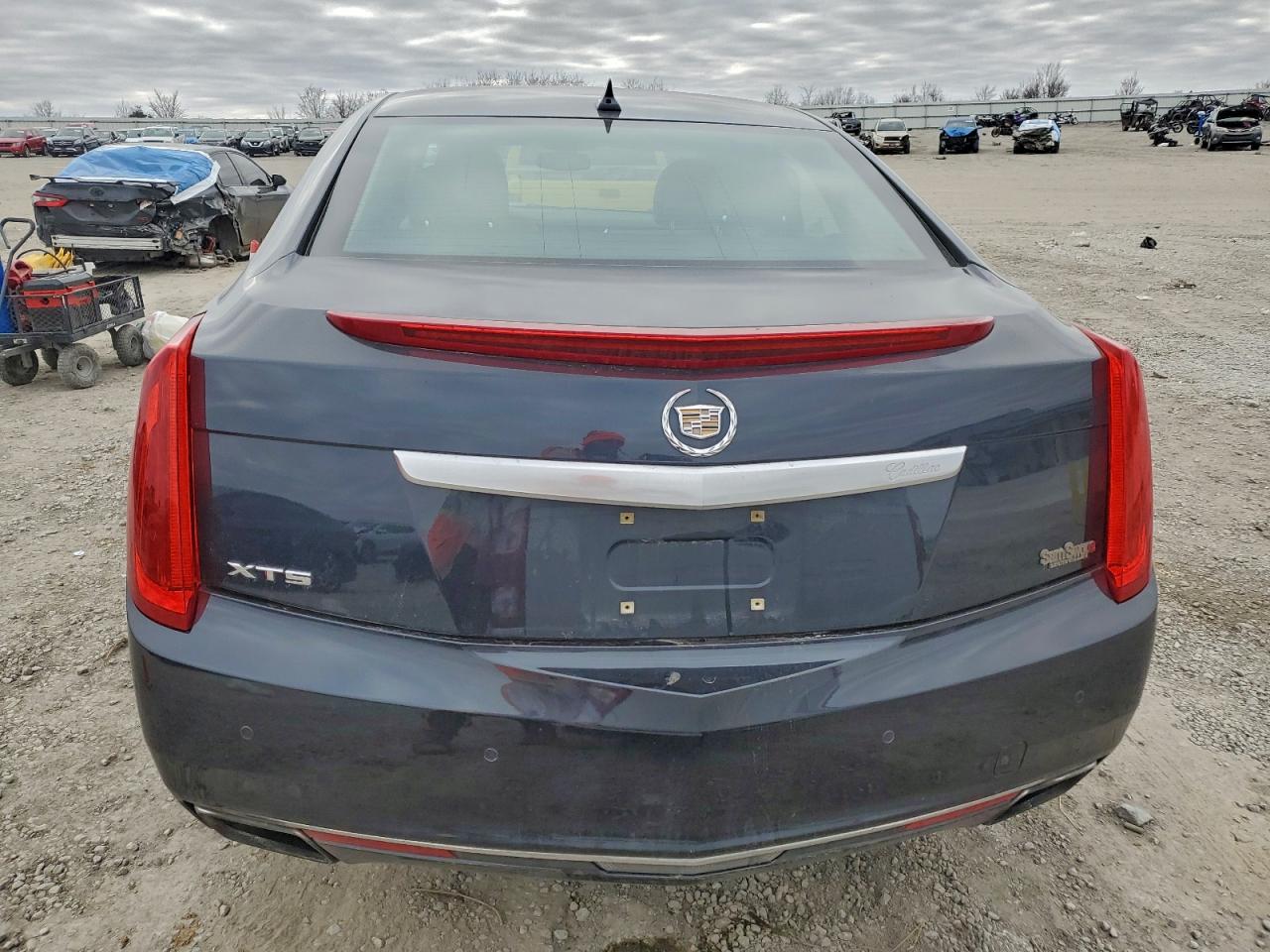 2013 CADILLAC XTS LUXURY COLLECTION photo 16