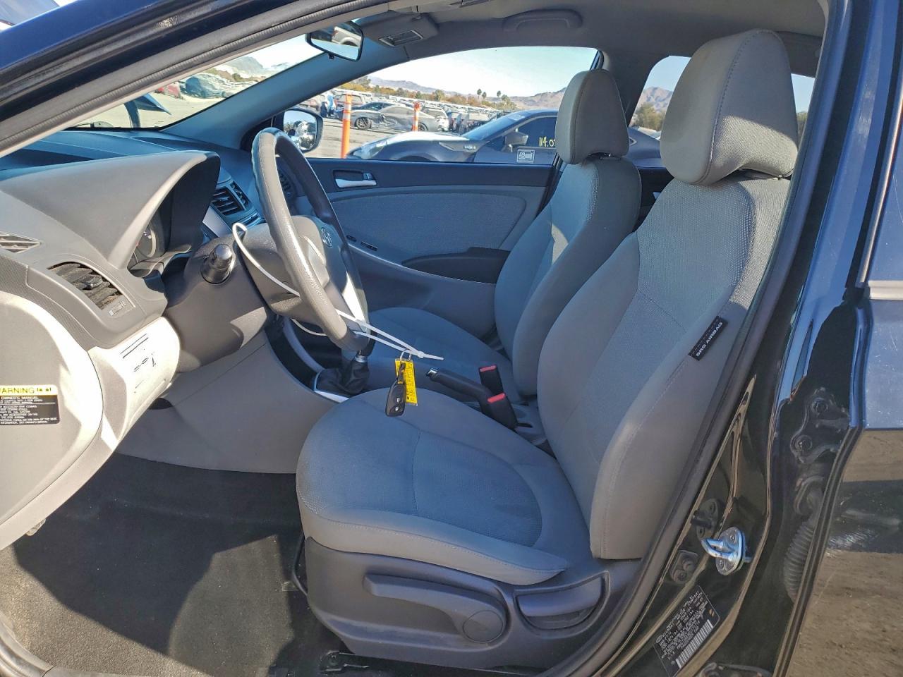 2014 HYUNDAI ACCENT GLS photo 13