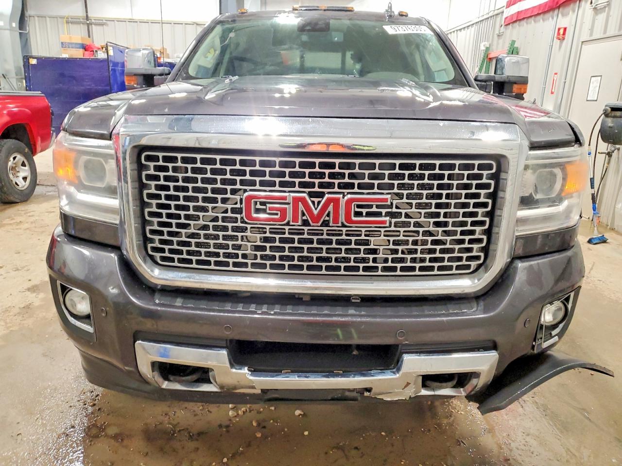 2015 GMC SIERRA K2500 DENALI photo 13