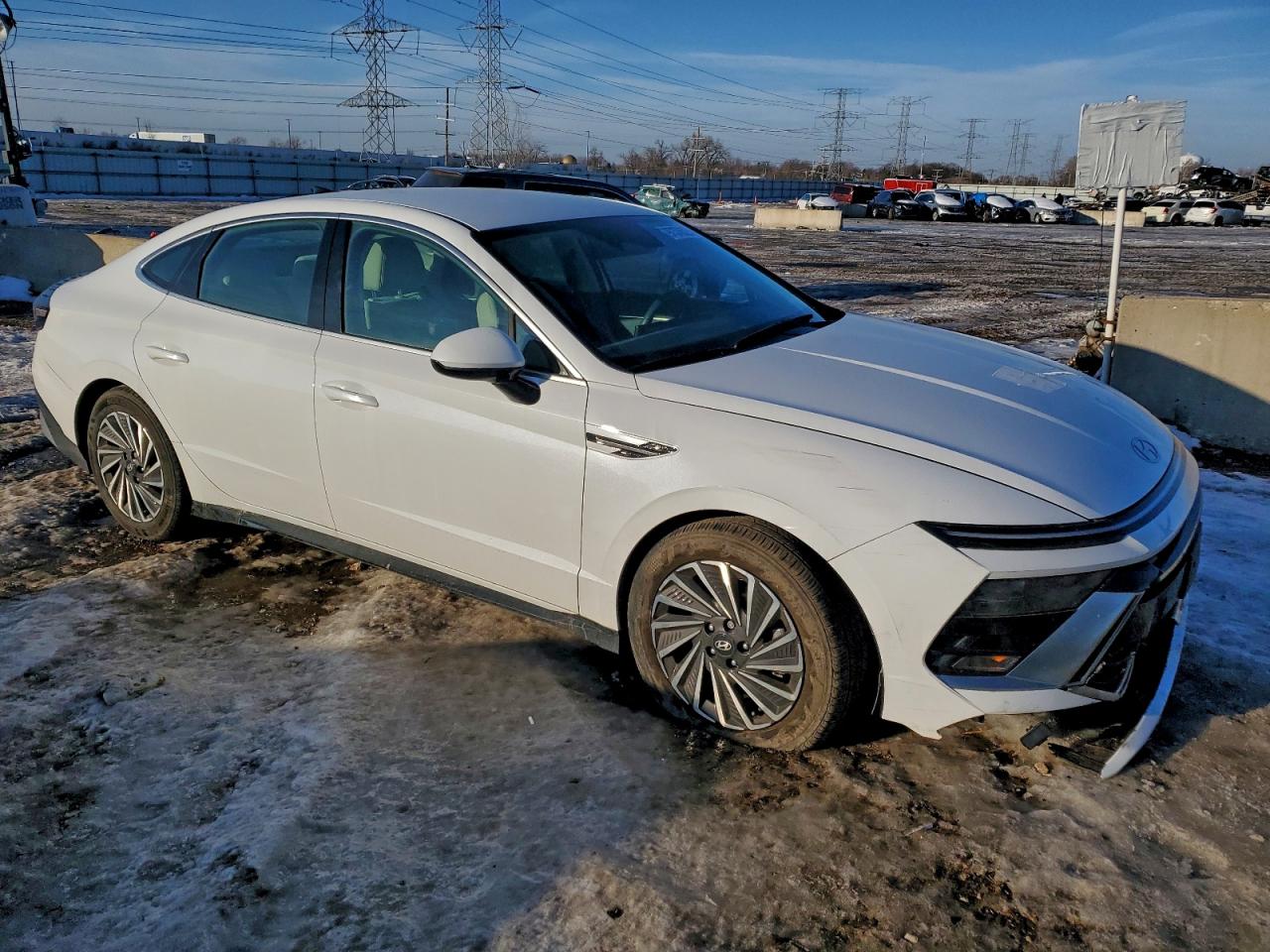 2025 HYUNDAI SONATA HYBRID photo 7