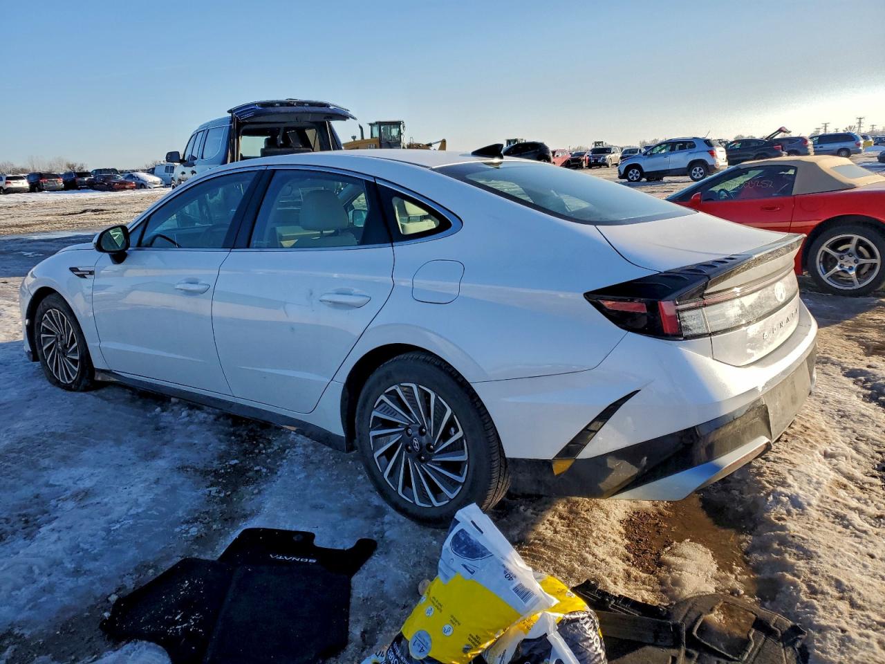 2025 HYUNDAI SONATA HYBRID photo 3
