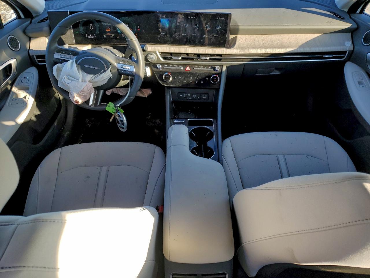 2025 HYUNDAI SONATA HYBRID photo 15