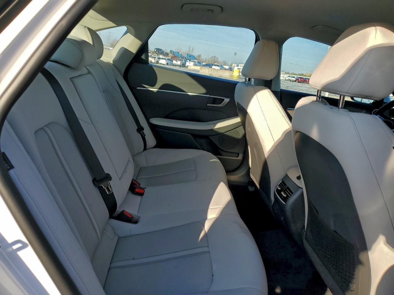 2025 HYUNDAI SONATA HYBRID photo 19