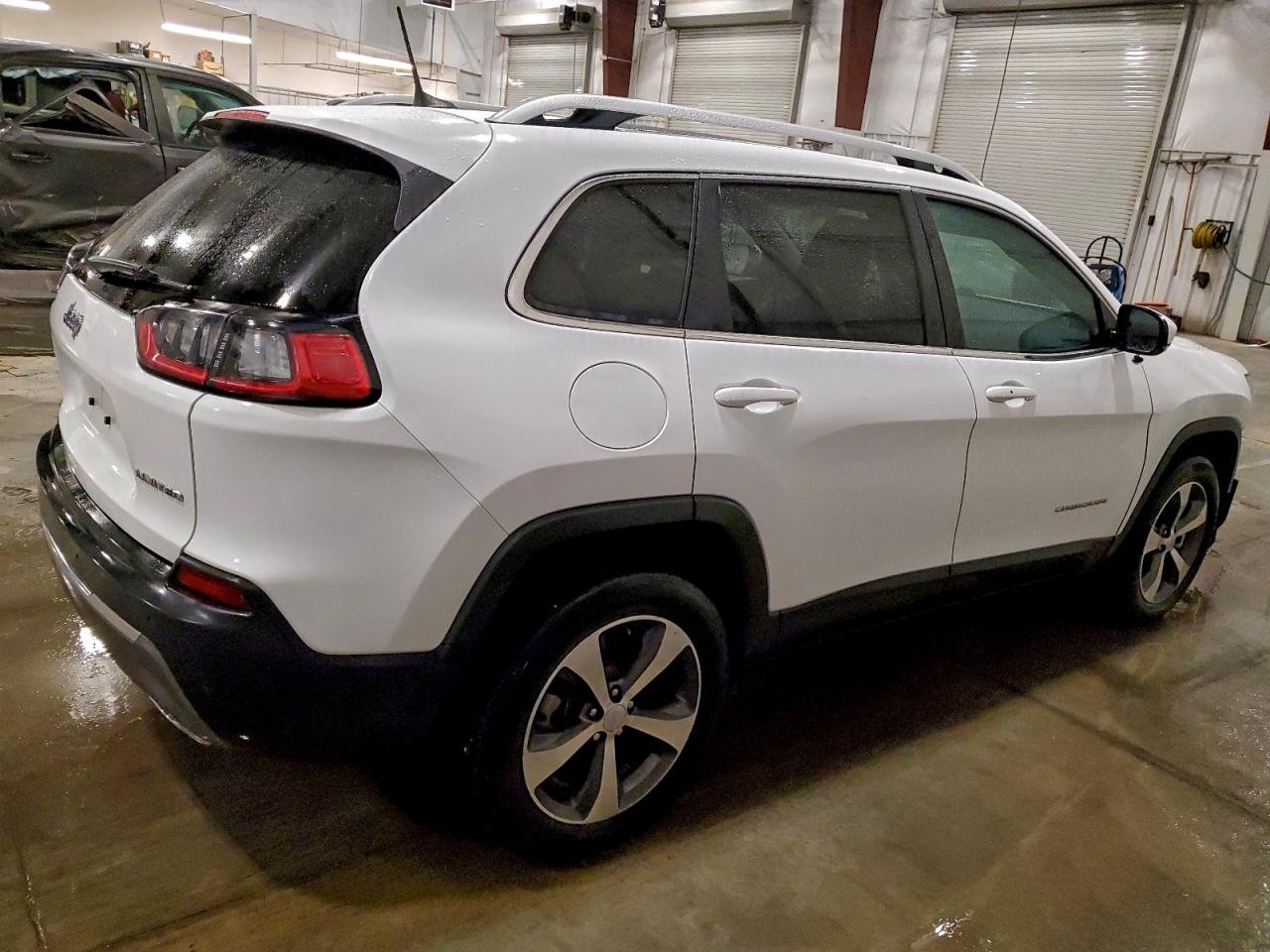 2019 JEEP CHEROKEE LIMITED photo 3