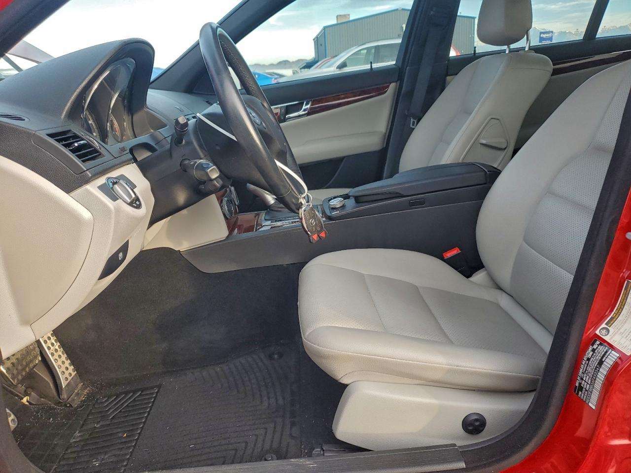2010 MERCEDES-BENZ C 300 4MATIC photo 13