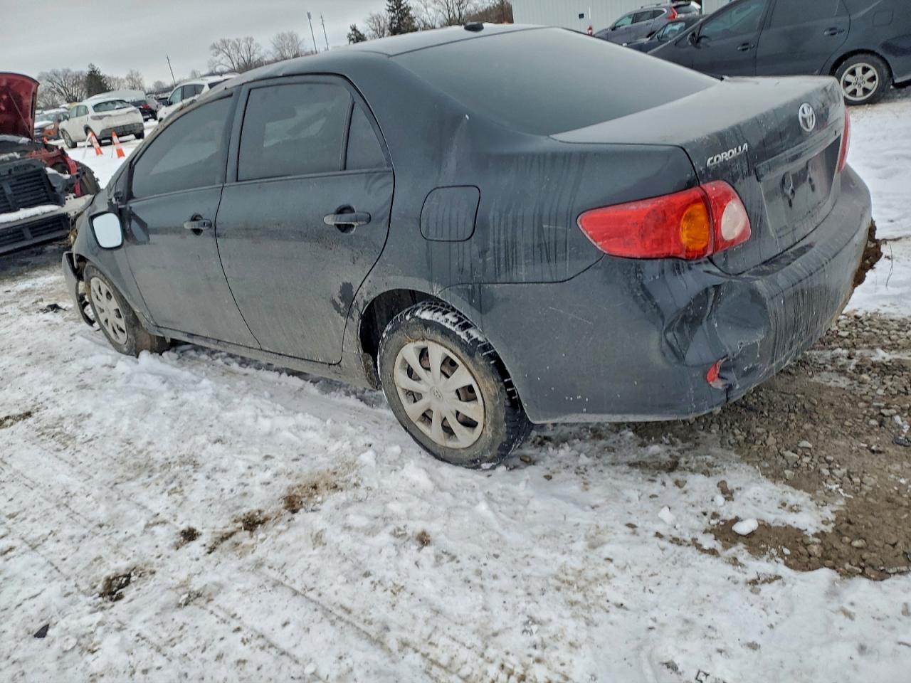 2009 TOYOTA COROLLA photo 3