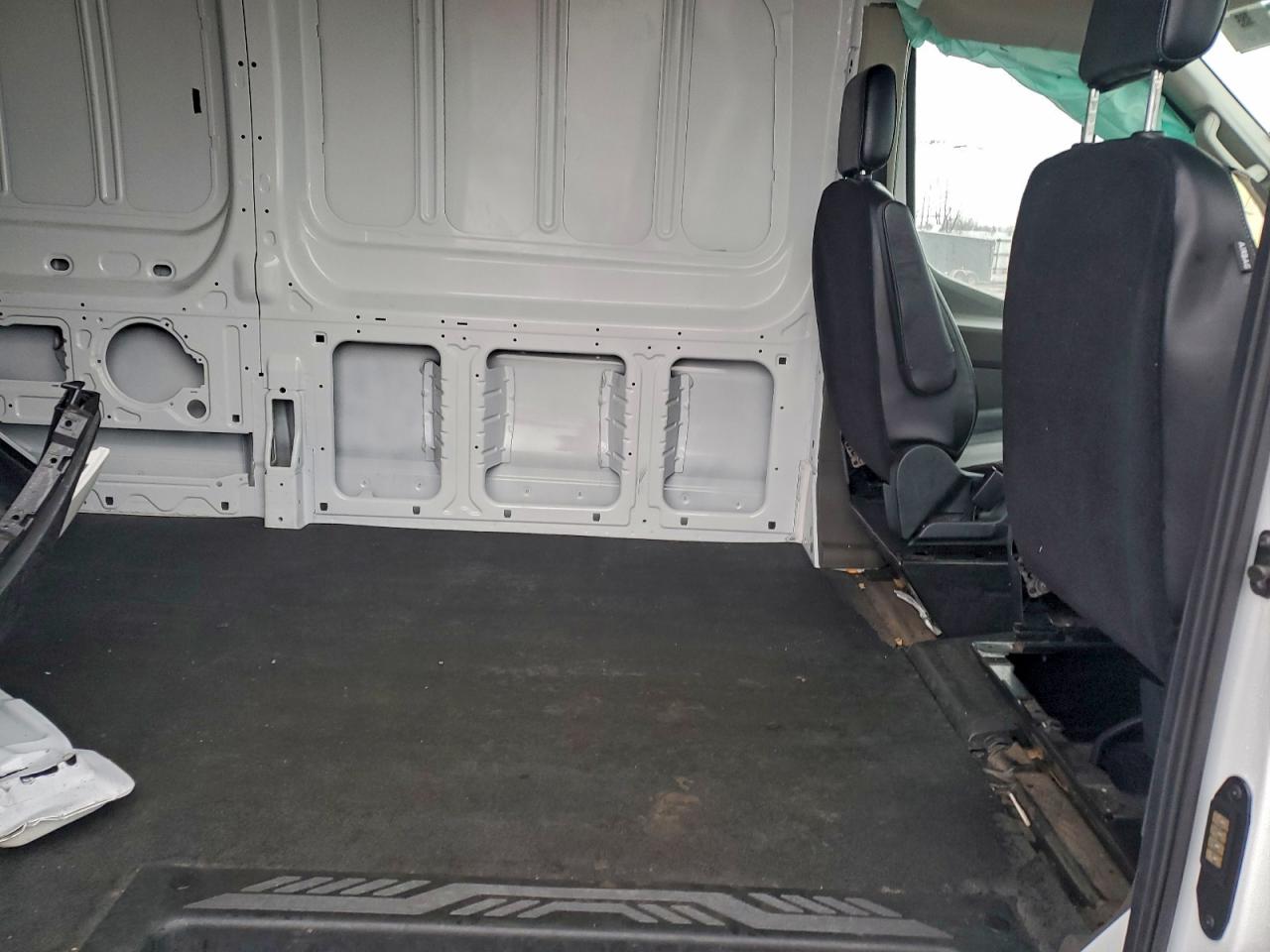 2025 FORD TRANSIT T-250 photo 11