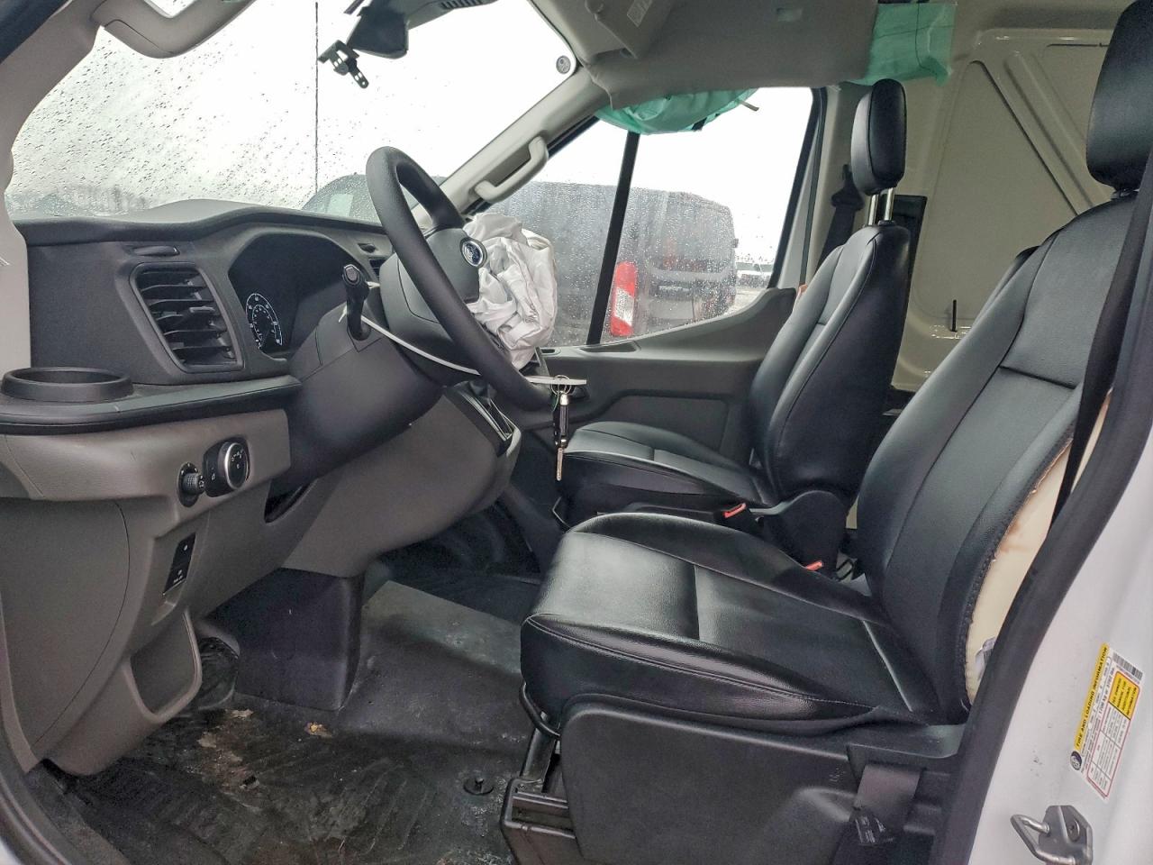 2025 FORD TRANSIT T-250 photo 7