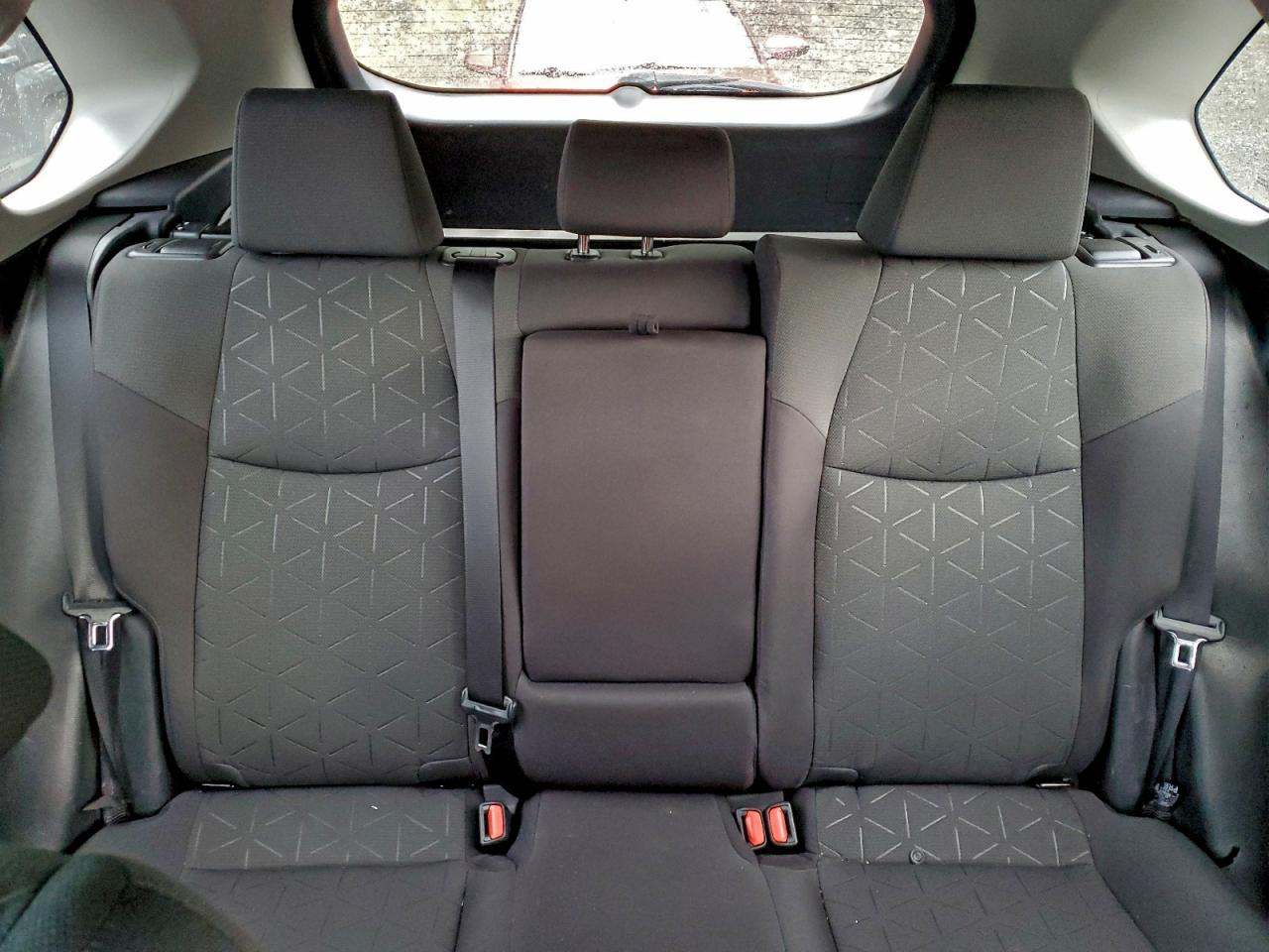 2021 TOYOTA RAV4 XLE photo 19