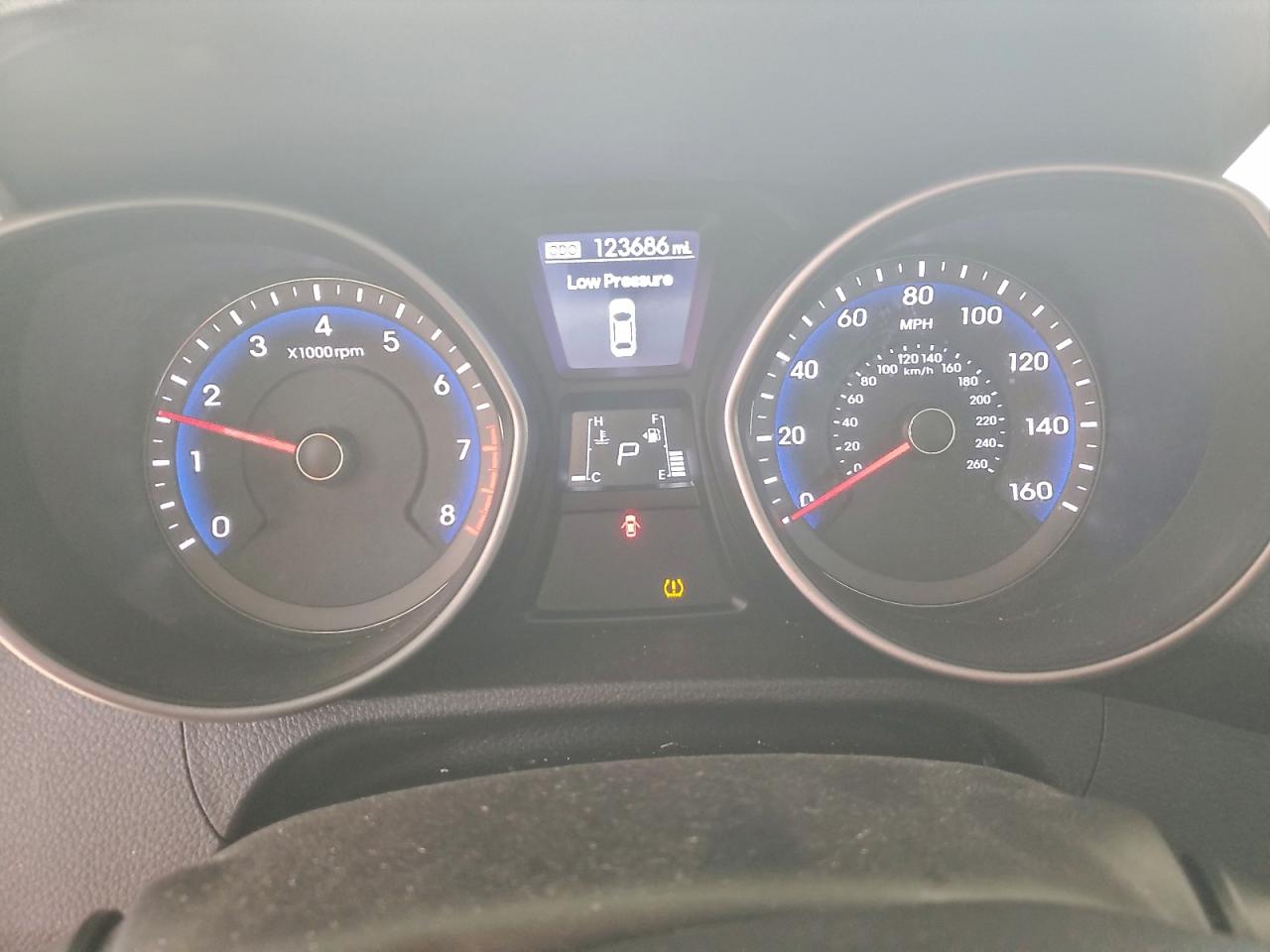 2016 HYUNDAI ELANTRA GT photo 17