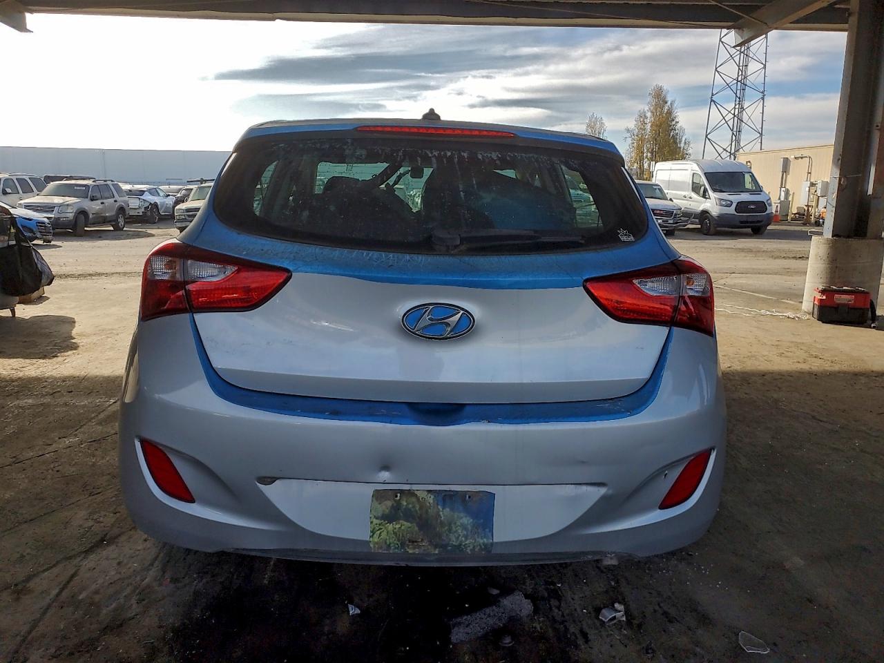 2016 HYUNDAI ELANTRA GT photo 11