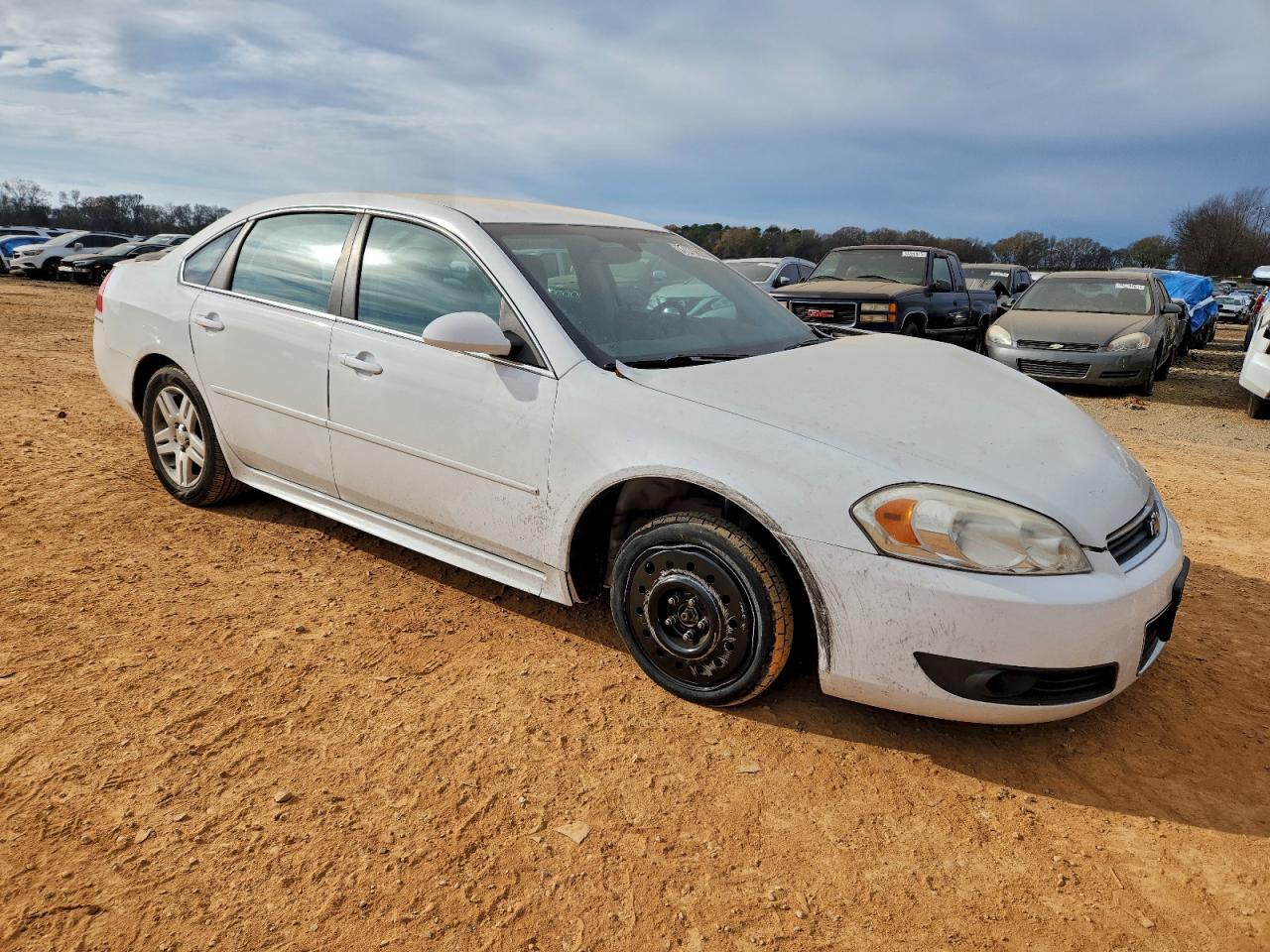 2011 CHEVROLET IMPALA LT photo 4